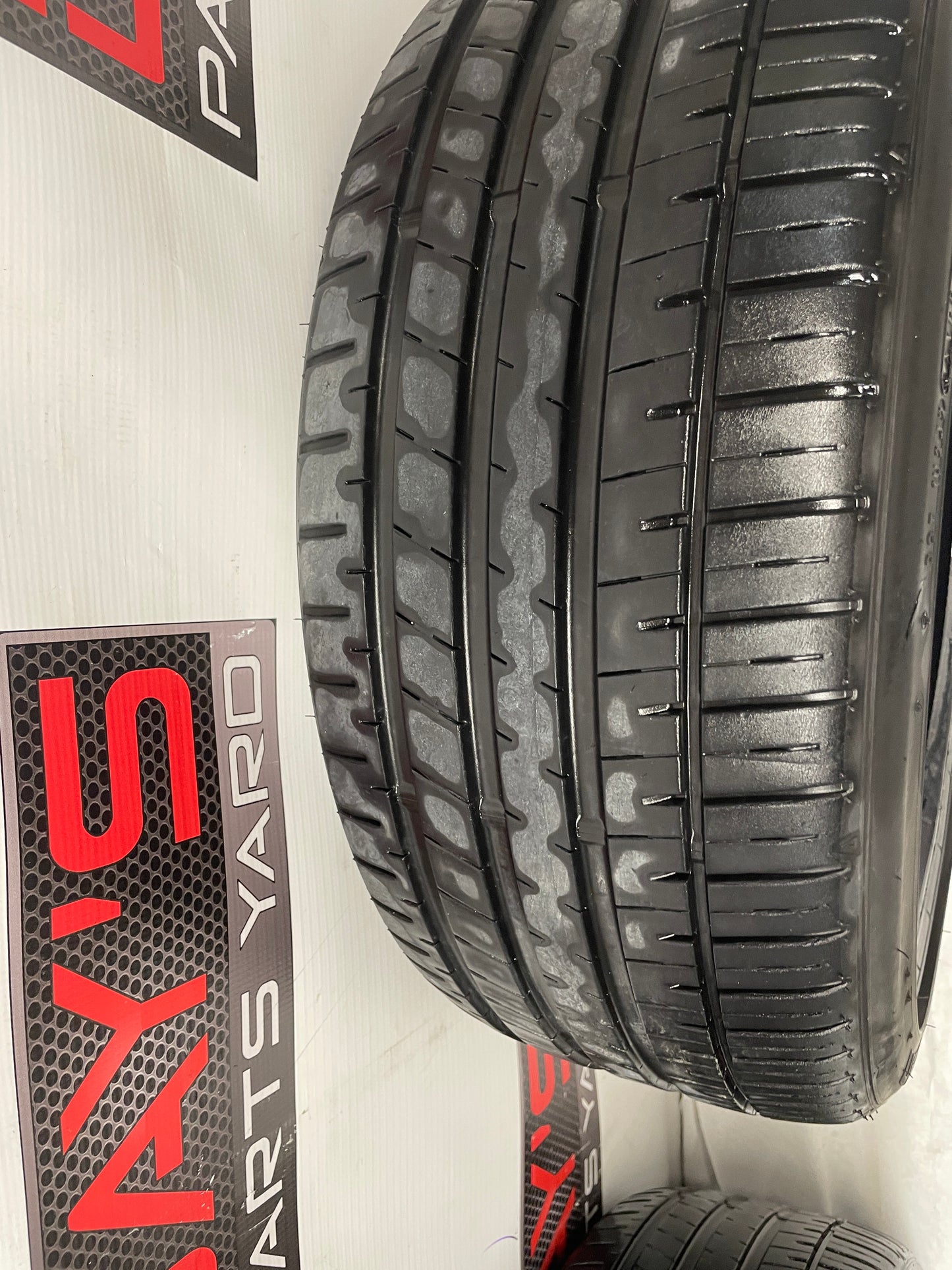 Falkin Azenis Tires 2 225/40ZR19 - Day's Parts Yard