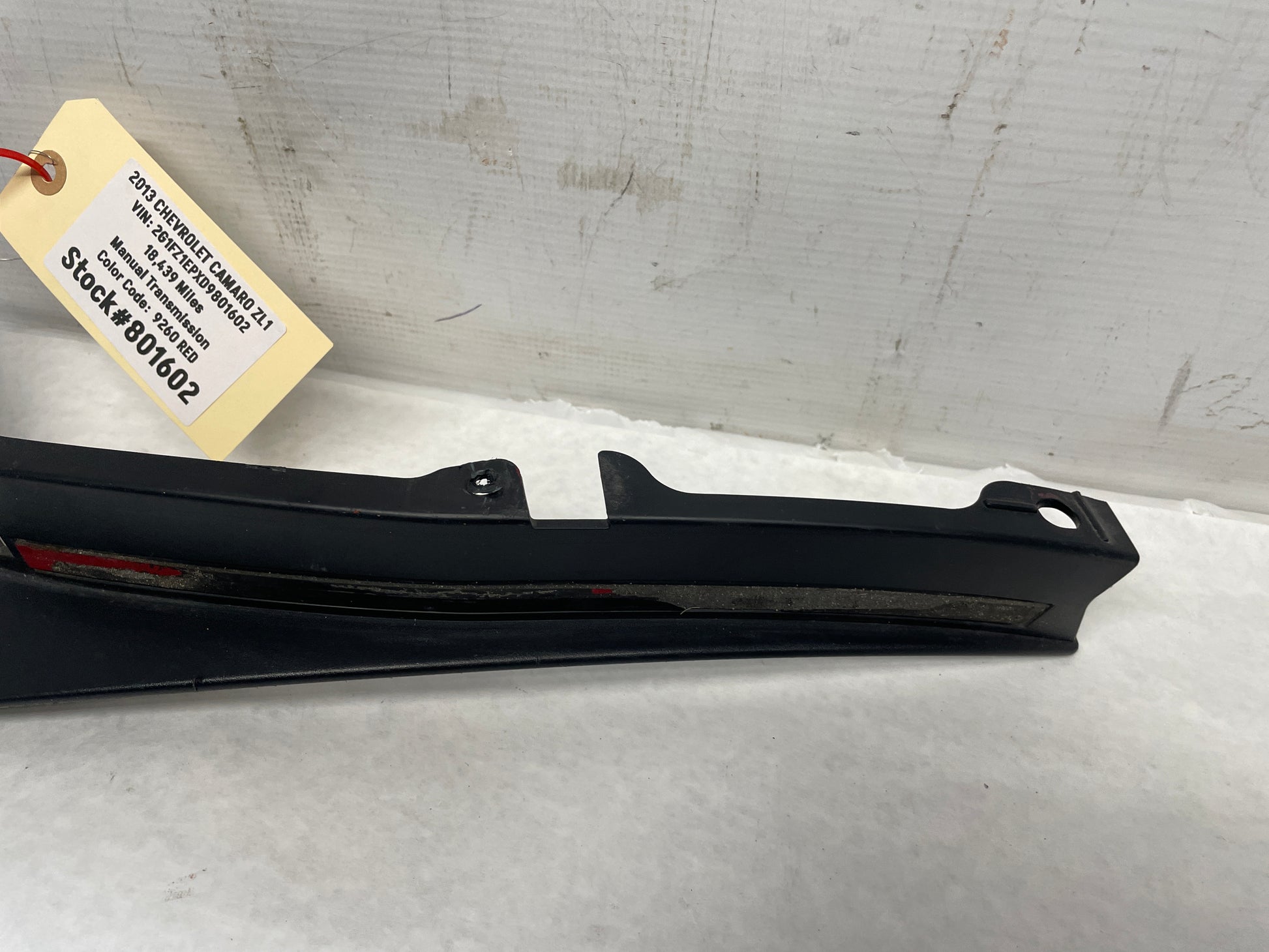 2013 Chevy Camaro ZL1 RH Passenger Front Bumper Fascia Wheel Well Trim Molding OEM - Day's Parts Yard