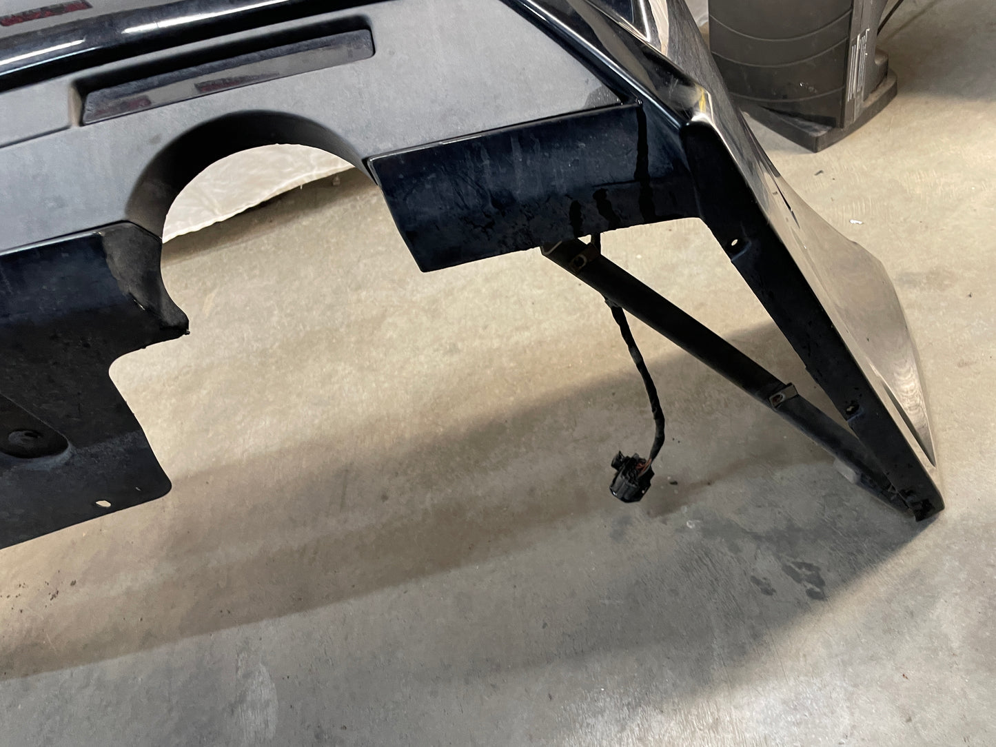 2010 Cadillac CTS-V Sedan Complete Rear Bumper Cover Black OEM