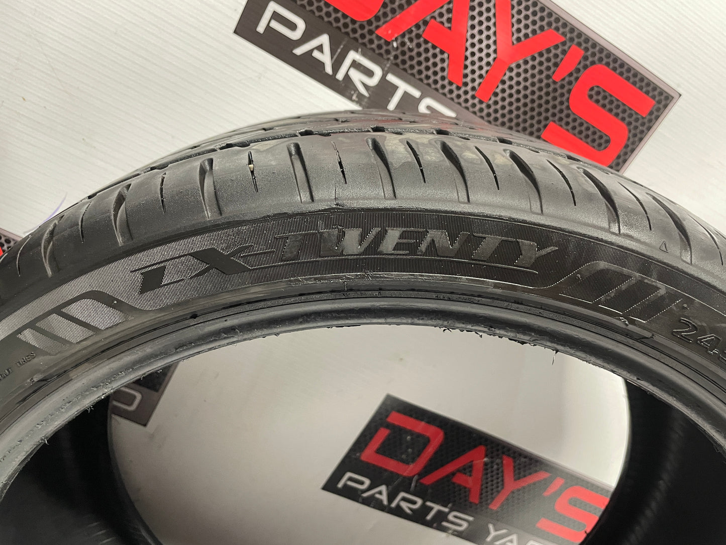 Lexani  LX Twenty Tires 2 245/35ZR19 - Day's Parts Yard