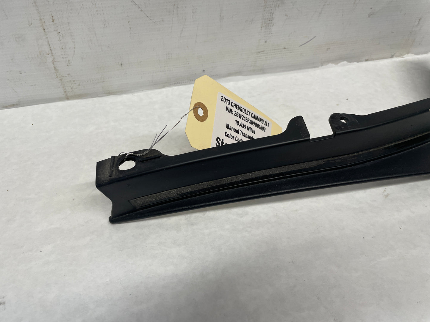 2013 Chevy Camaro ZL1 LH Driver Front Bumper Fascia Wheel Well Trim Molding OEM - Day's Parts Yard