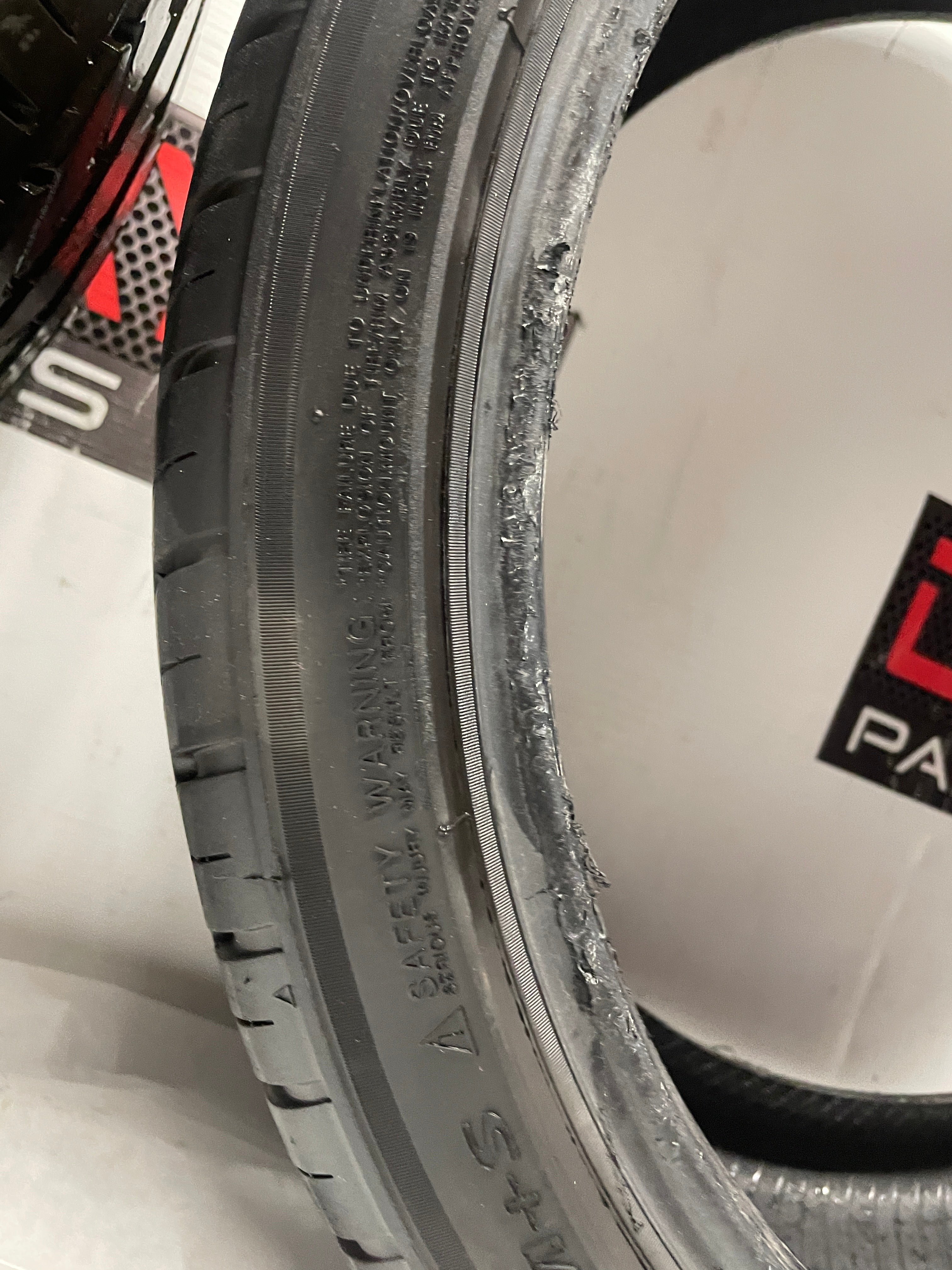 245/35ZR19 Lexani LX Twenty Tires | Day's Parts Yard