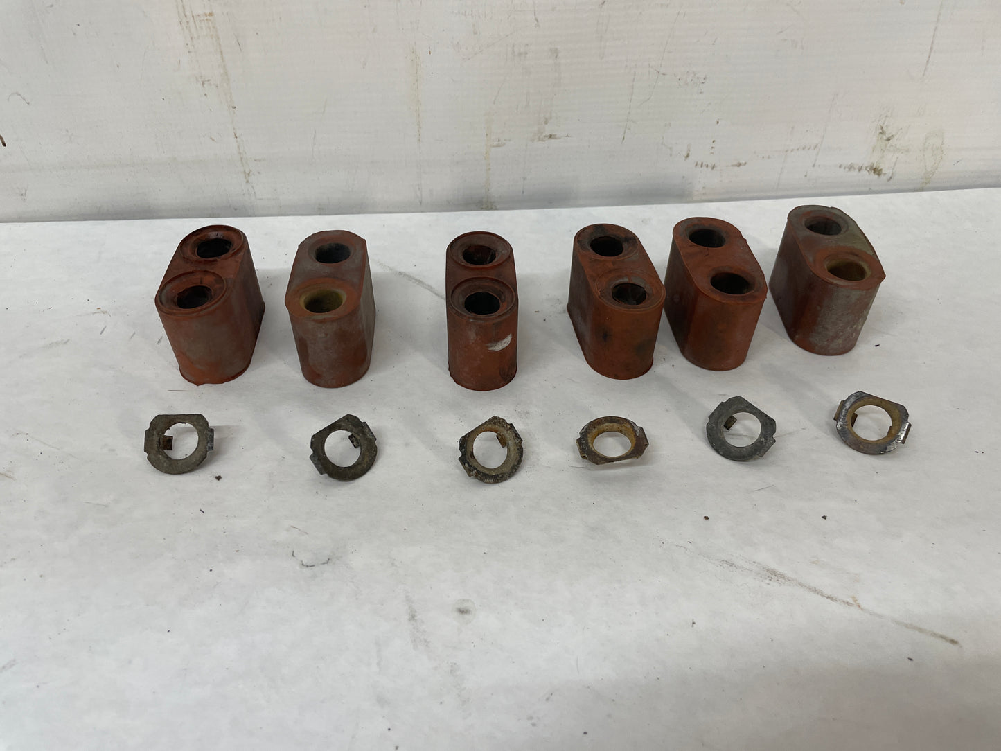 2004 Pontiac GTO Exhaust Rubber Hangers OEM - Day's Parts Yard