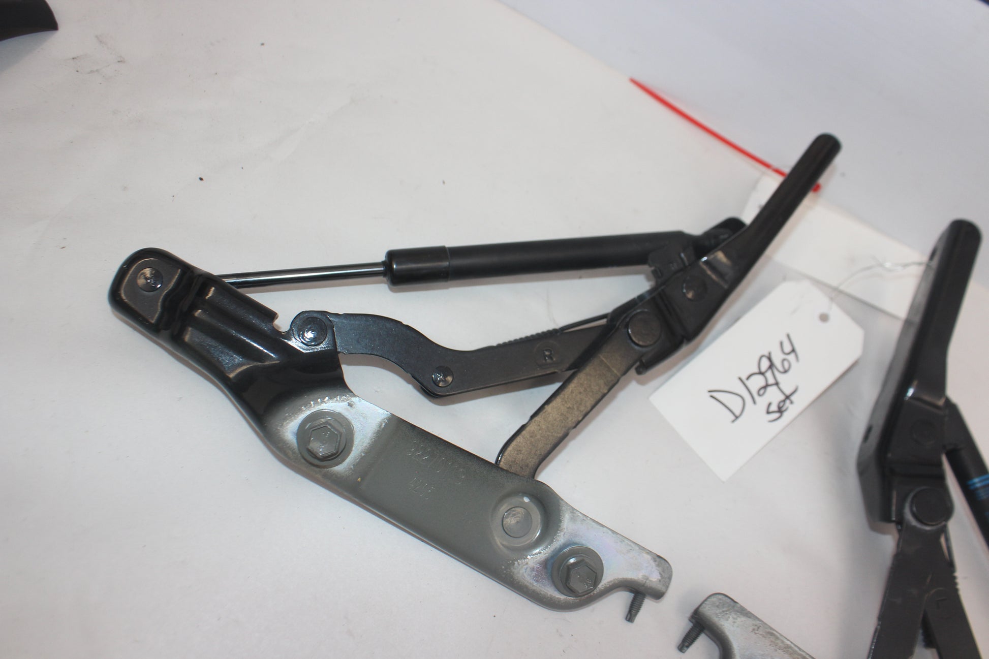 2015 Chevy SS Sedan Trunk Lid Hinges RH LH Set  OEM - Day's Parts Yard