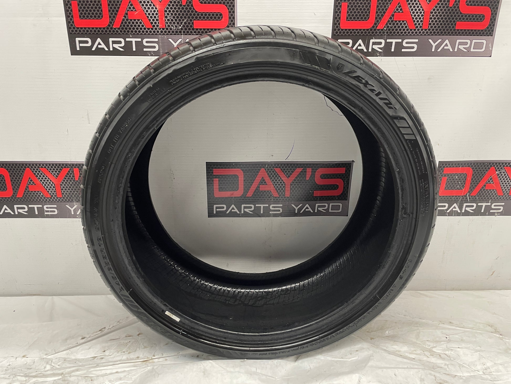 Lexani  LX Twenty Tires 2 245/35ZR19 - Day's Parts Yard
