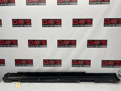 2006 Pontiac GTO RH Passenger Rocker Molding Side Skirt Panel OEM - Day's Parts Yard