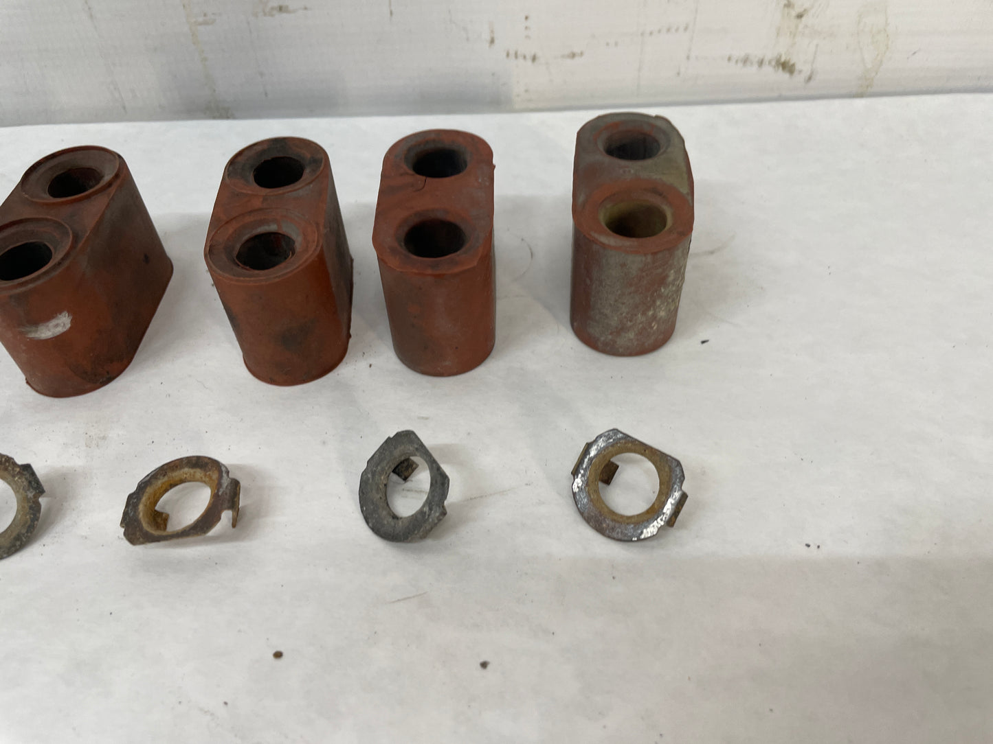 2004 Pontiac GTO Exhaust Rubber Hangers OEM - Day's Parts Yard