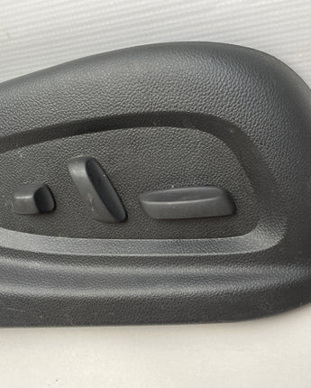 2015 Chevy SS Sedan RH Passenger Seat Switch Panel Bezel Trim OEM