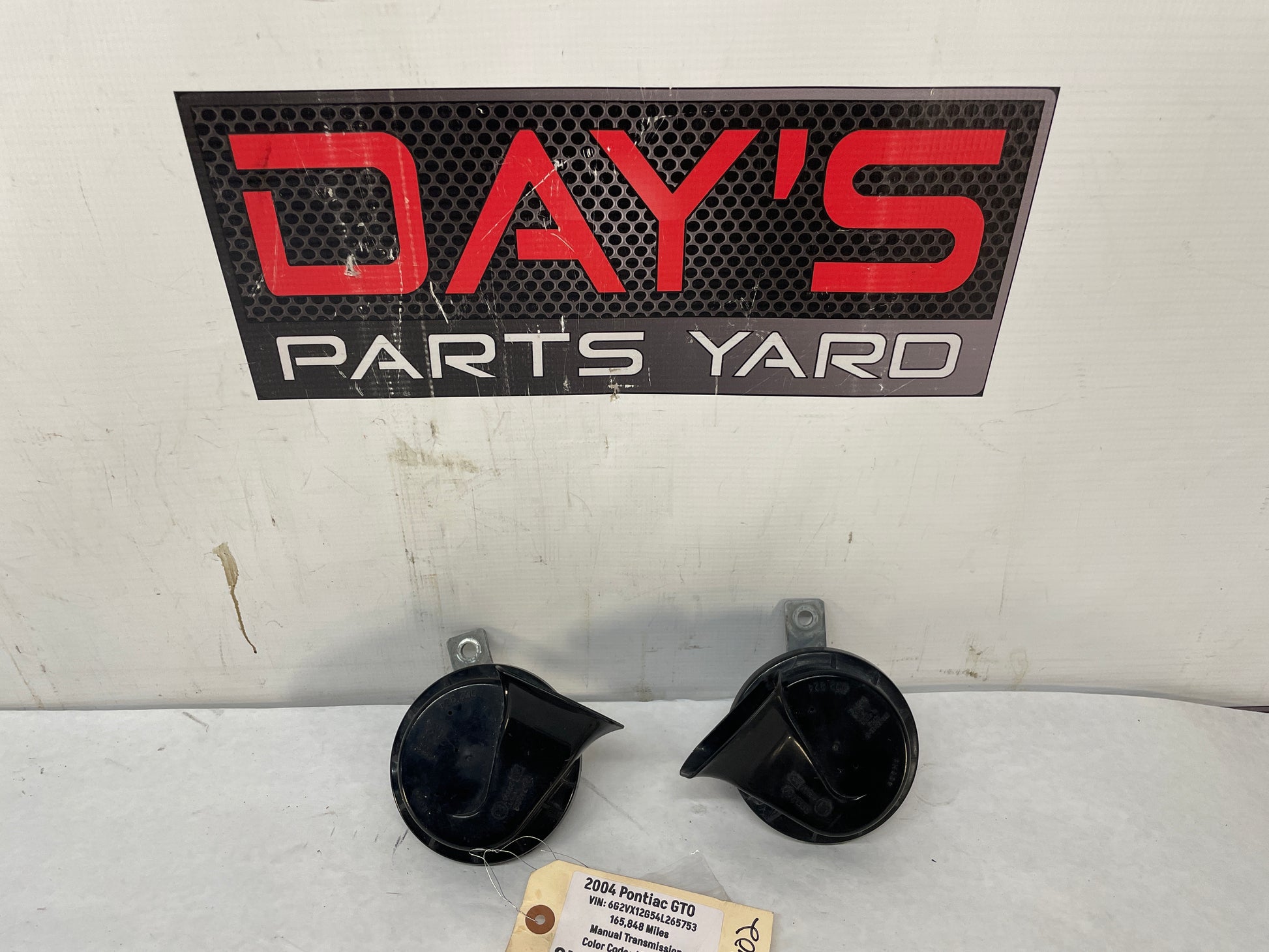 2004 Pontiac GTO Horn Set OEM - Day's Parts Yard