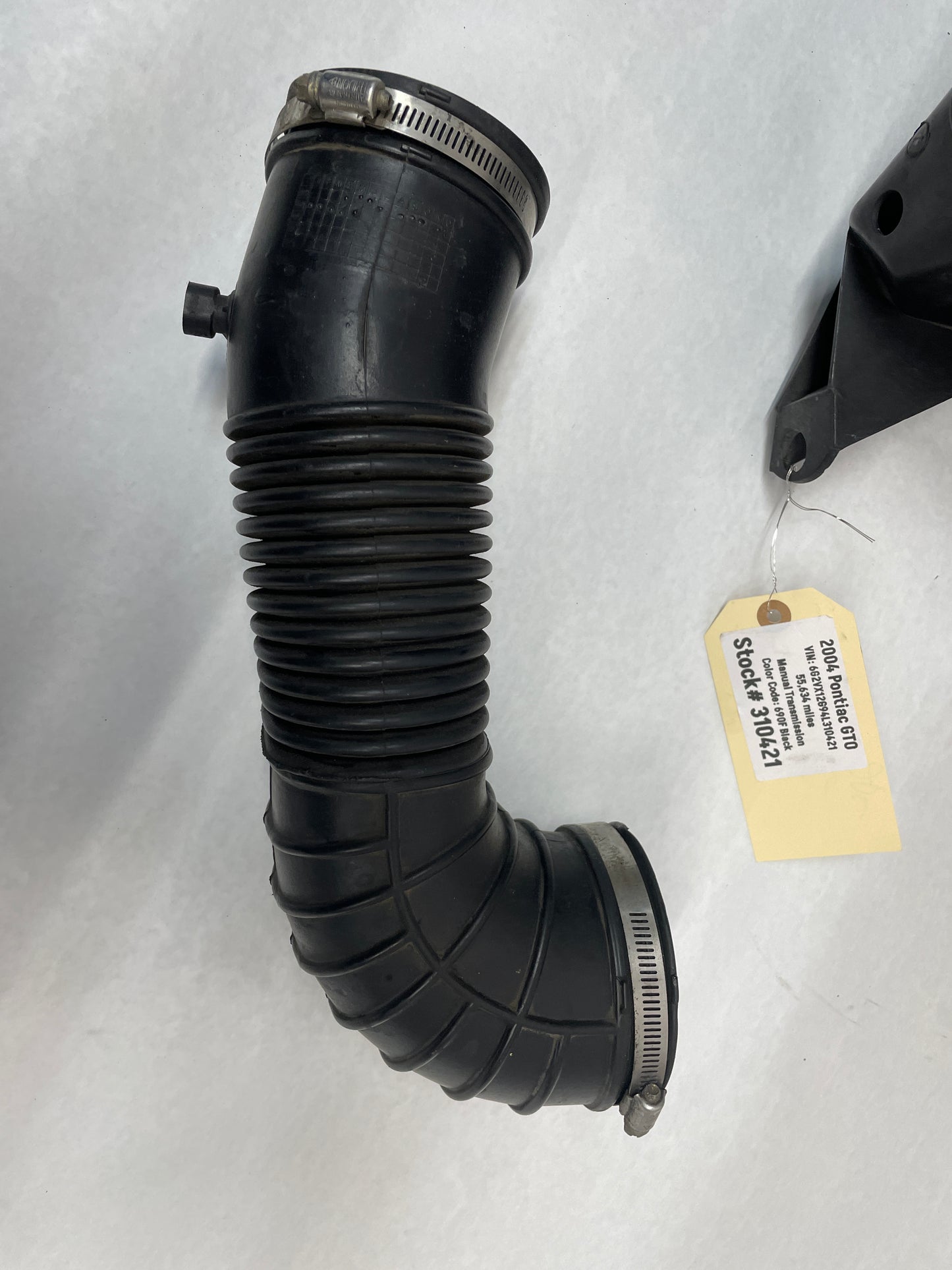 2004 Pontiac GTO Factory OEM Intake Air Box Assembly - Day's Parts Yard