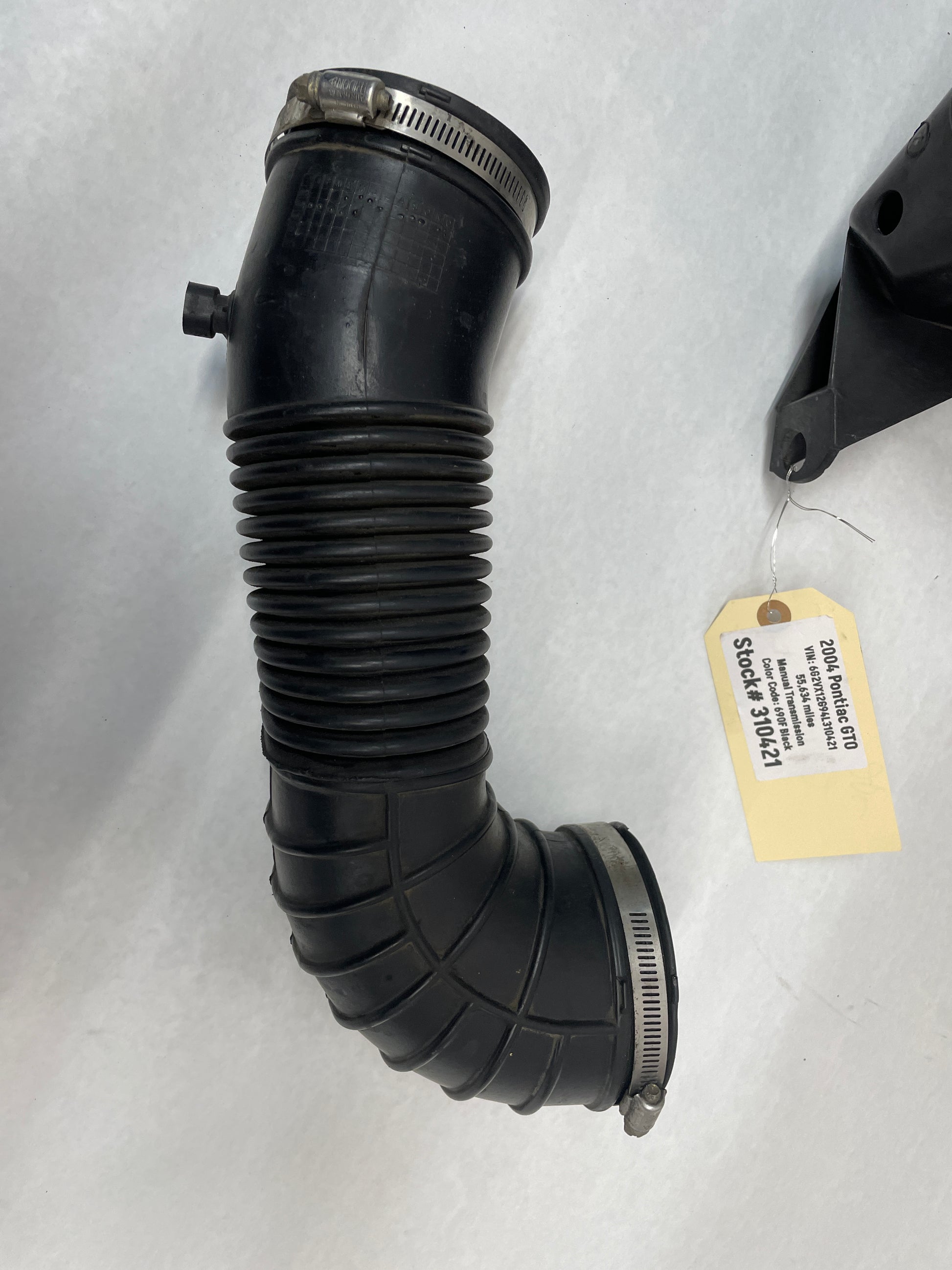 2004 Pontiac GTO Factory OEM Intake Air Box Assembly - Day's Parts Yard