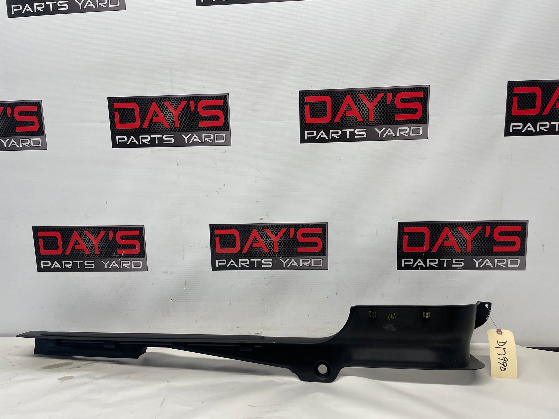 2004 Pontiac GTO LH Driver Interior Door Sill Trim Cover Panel OEM - Day's Parts Yard