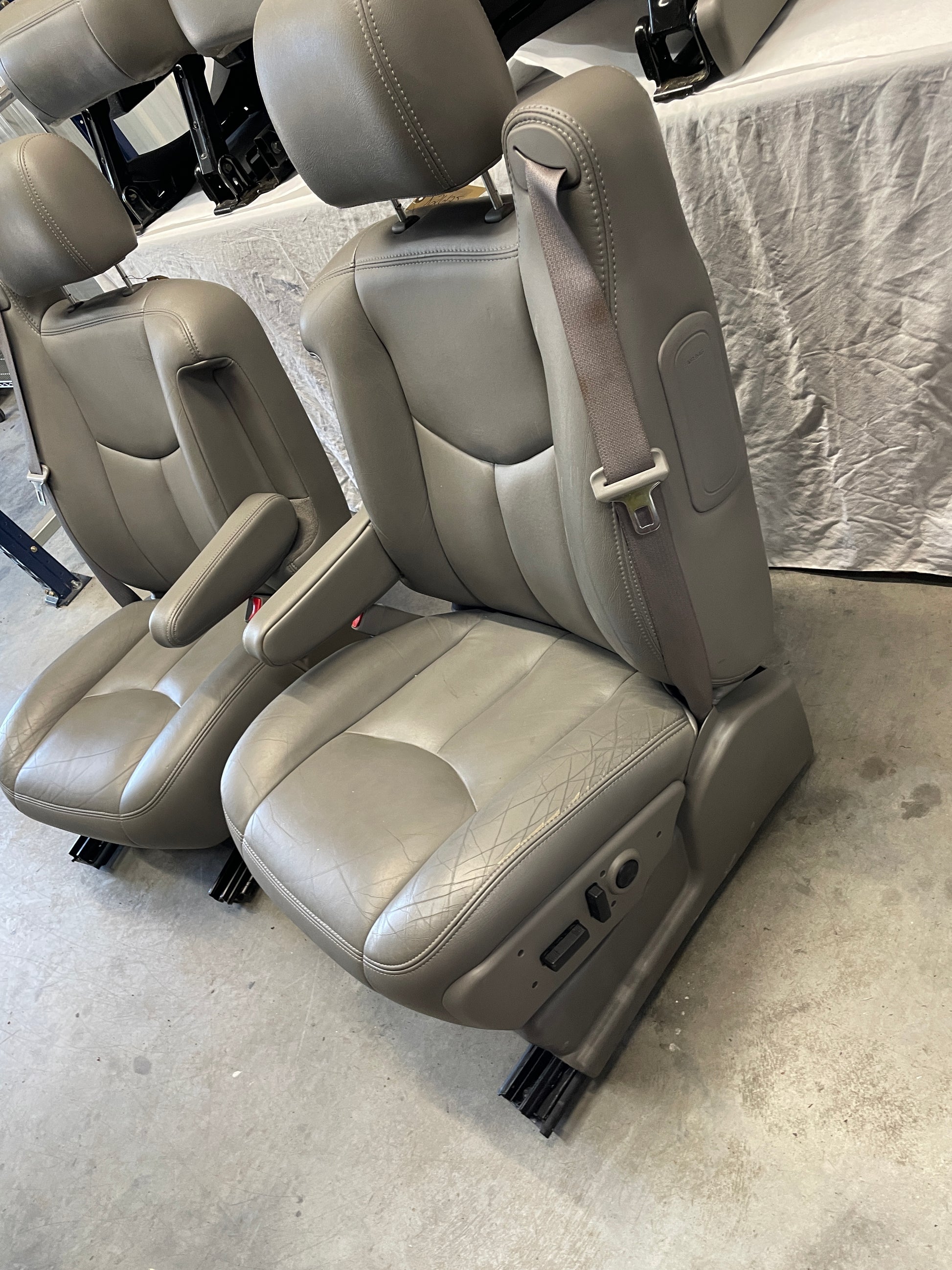2005 Chevy Avalanche Seats Front and Rear Gray Grey Leather OEM - Day's Parts Yard