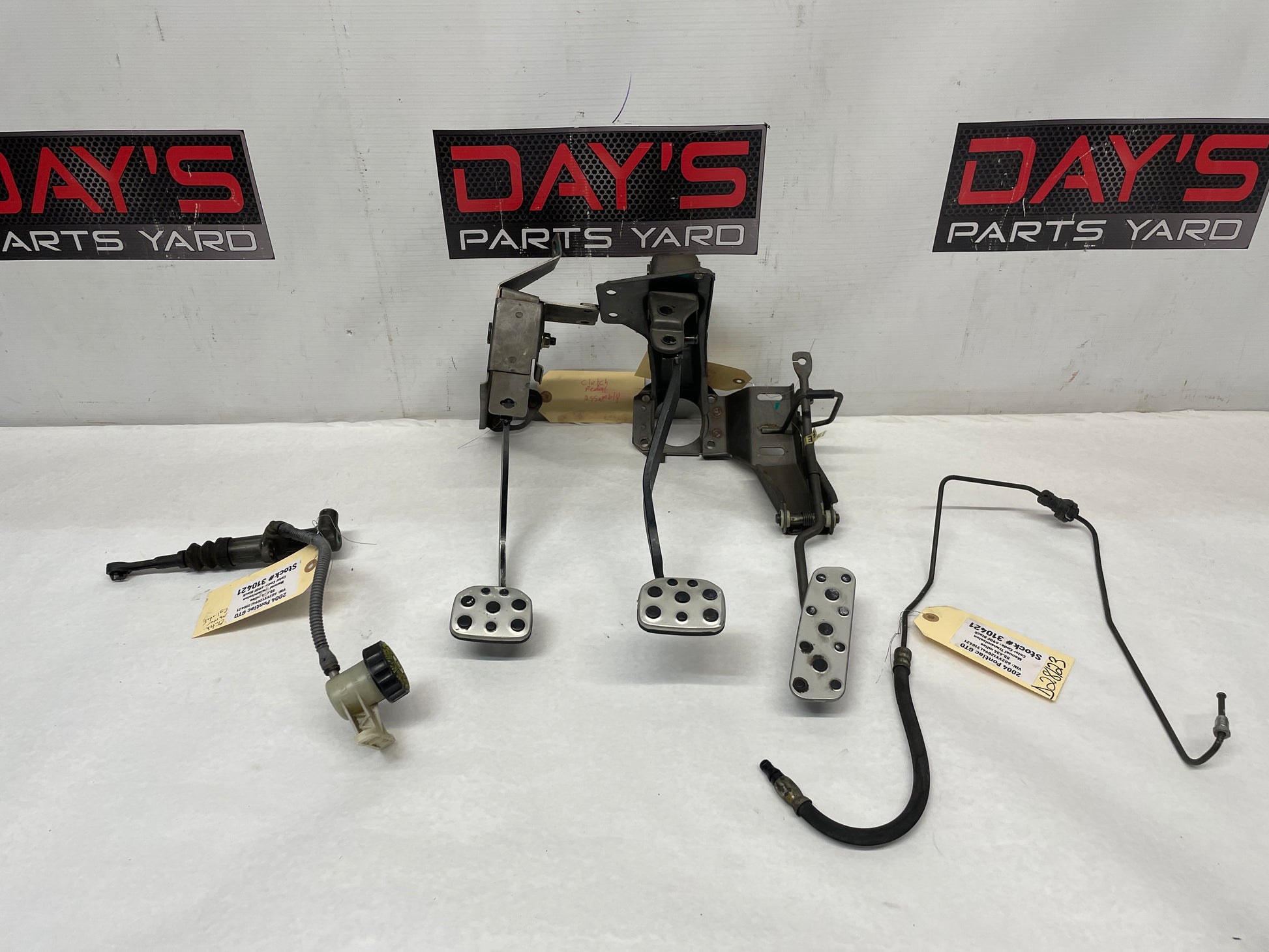 2004 Pontiac GTO Complete Peddle Assembly w/ Clutch Master Cylinder & Line OEM - Day's Parts Yard