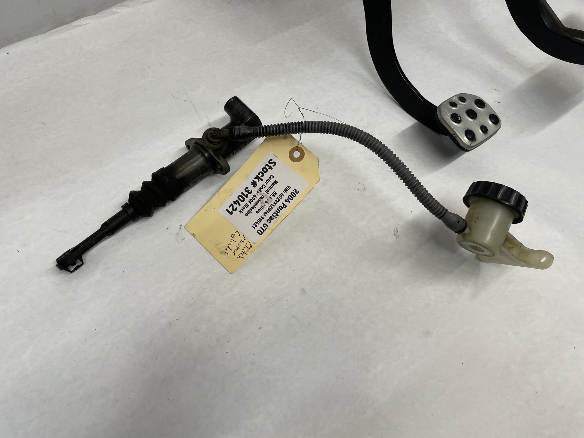 2004 Pontiac GTO Complete Peddle Assembly w/ Clutch Master Cylinder & Line OEM - Day's Parts Yard