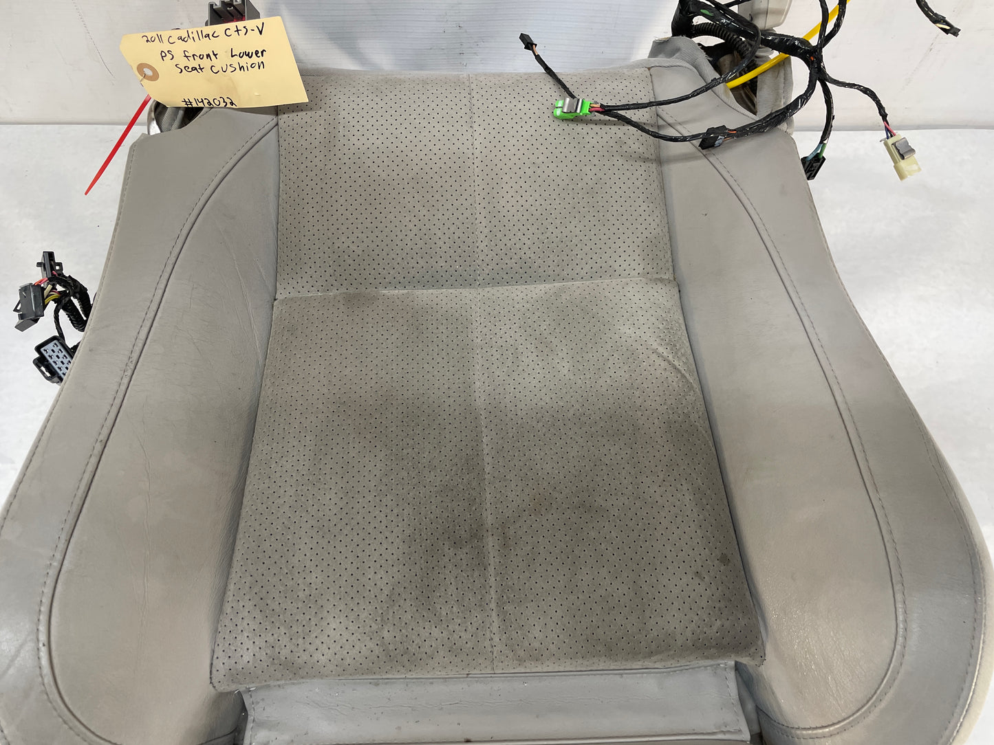 2011 Cadillac CTS-V RH Passenger Front Lower Recaro Seat Bottom Cushion Cover OEM