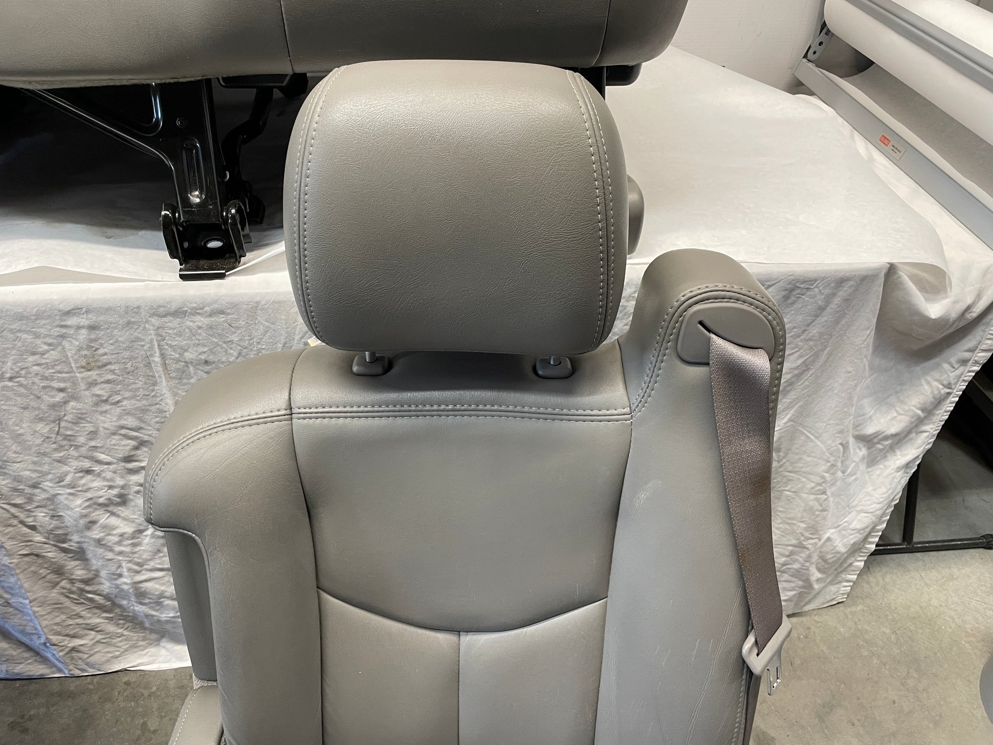 2005 Chevy Avalanche Seats Front and Rear Gray Grey Leather OEM - Day's Parts Yard