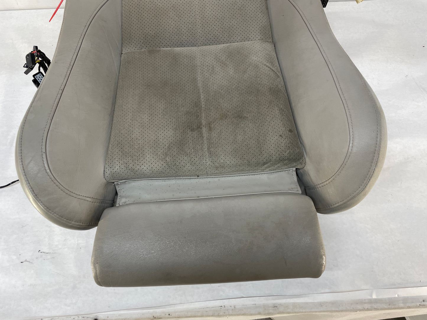 2011 Cadillac CTS-V RH Passenger Front Lower Recaro Seat Bottom Cushion Cover OEM