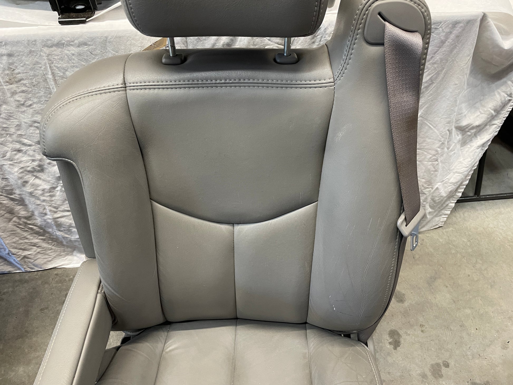 2005 Chevy Avalanche Seats Front and Rear Gray Grey Leather OEM - Day's Parts Yard