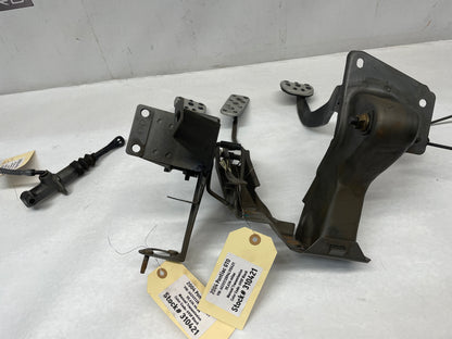 2004 Pontiac GTO Complete Peddle Assembly w/ Clutch Master Cylinder & Line OEM - Day's Parts Yard
