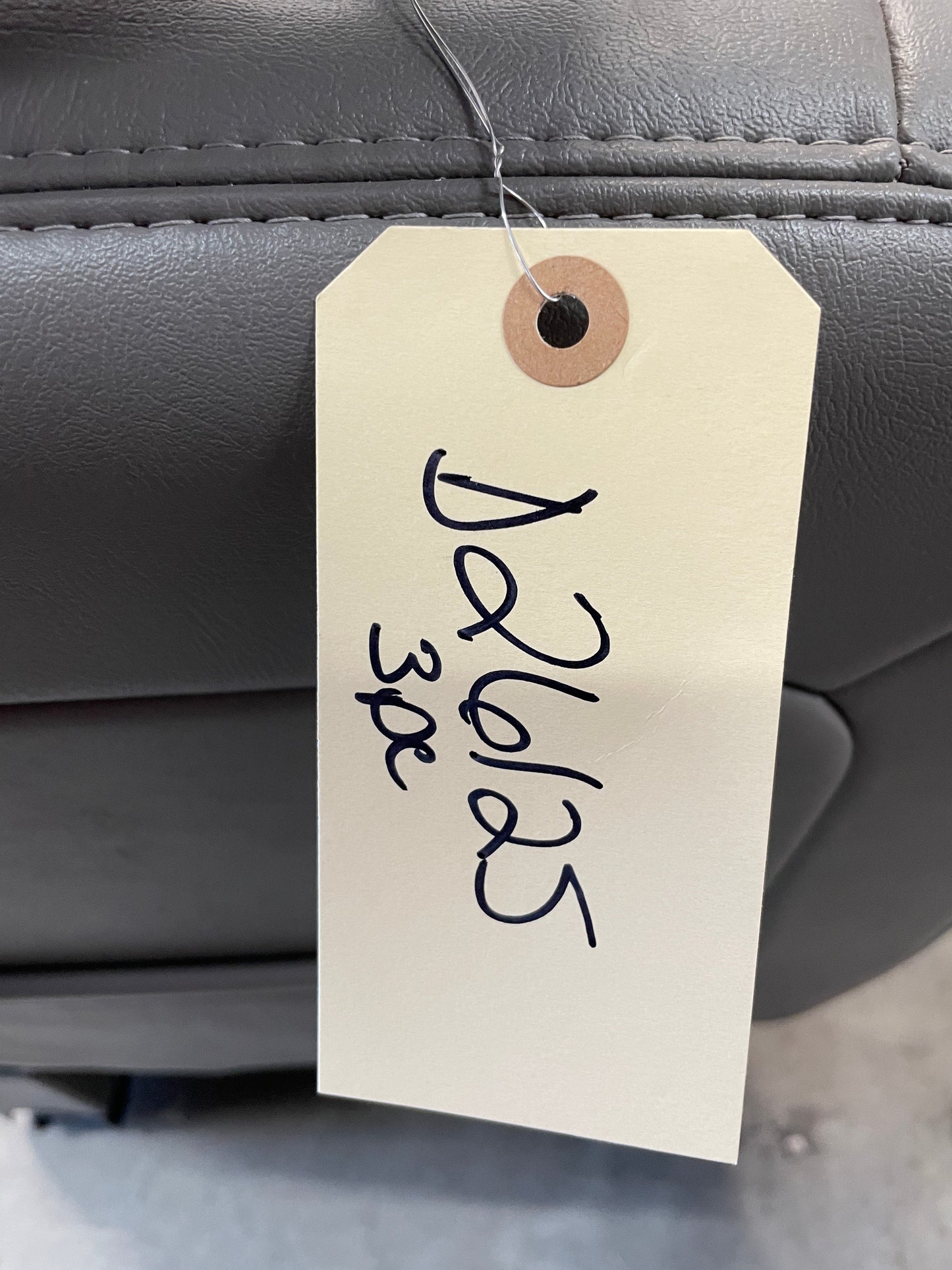 2005 Chevy Avalanche Seats Front and Rear Gray Grey Leather OEM - Day's Parts Yard