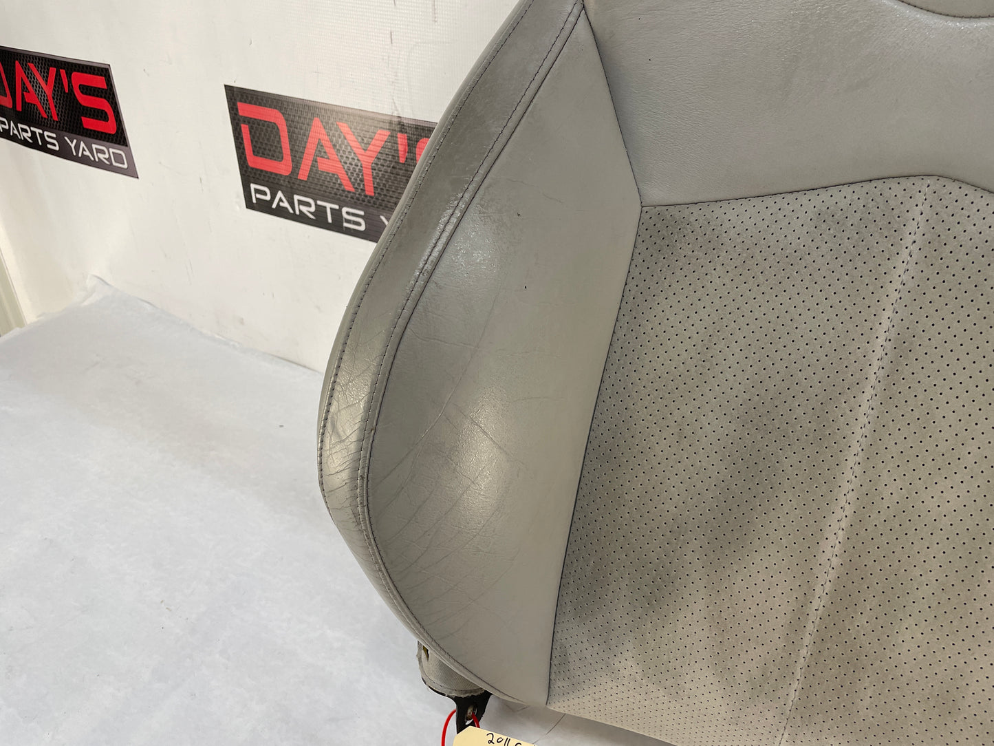 2011 Cadillac CTS-V RH Passenger Front Upper Recaro Seat Back Cushion Cover OEM