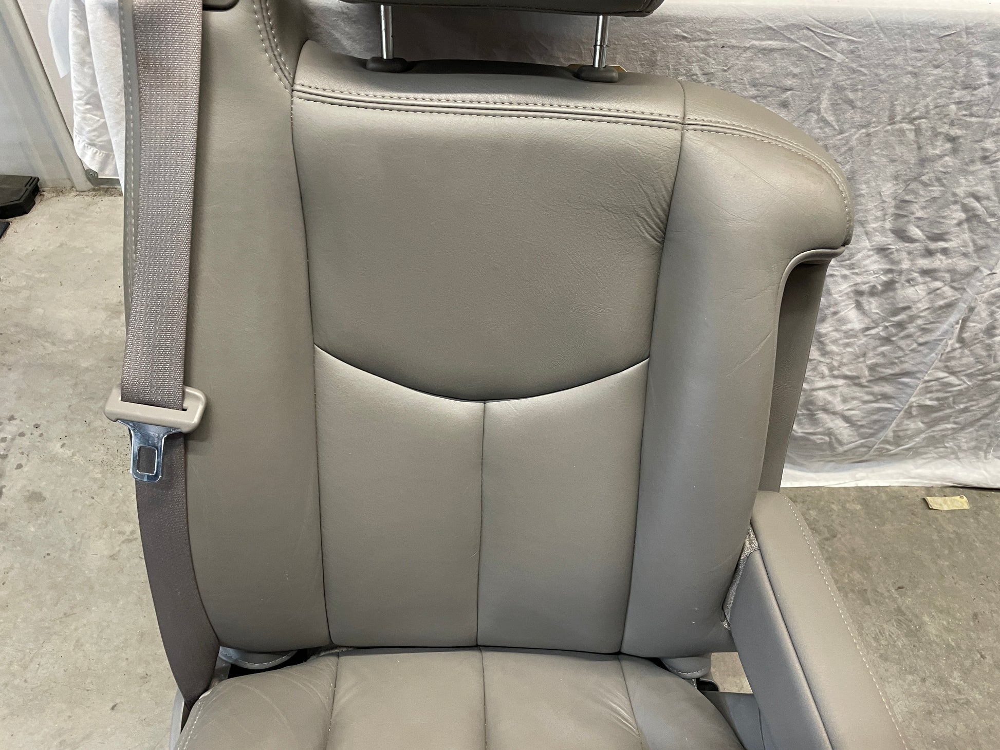 2005 Chevy Avalanche Seats Front and Rear Gray Grey Leather OEM - Day's Parts Yard
