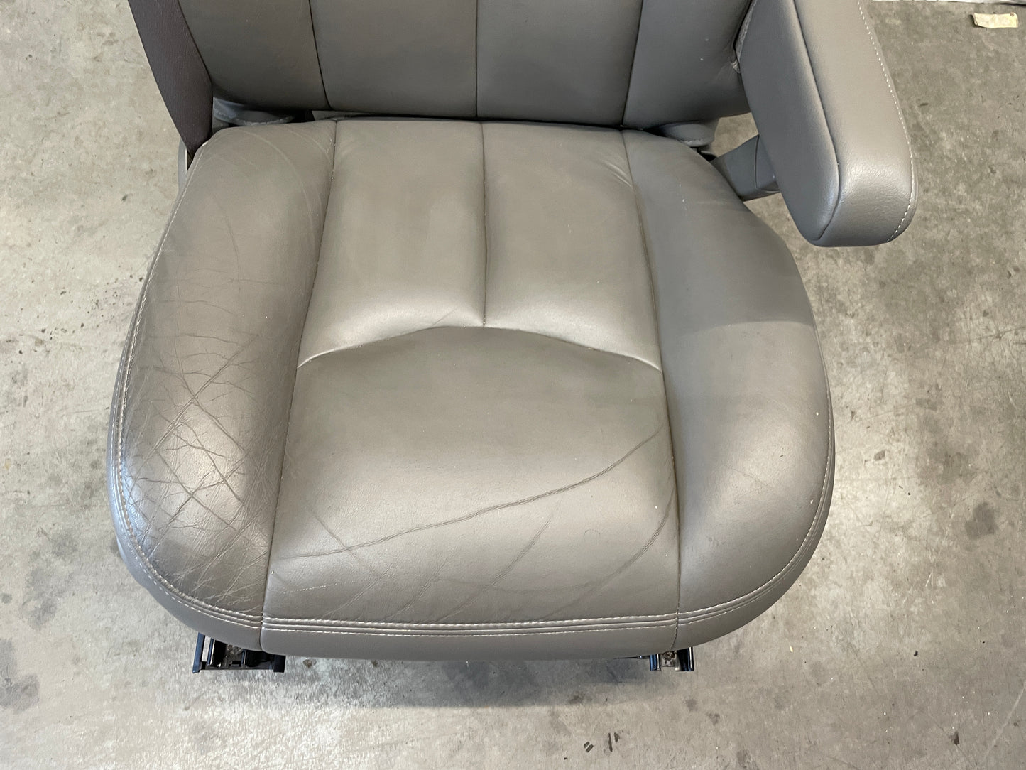 2005 Chevy Avalanche Seats Front and Rear Gray Grey Leather OEM - Day's Parts Yard