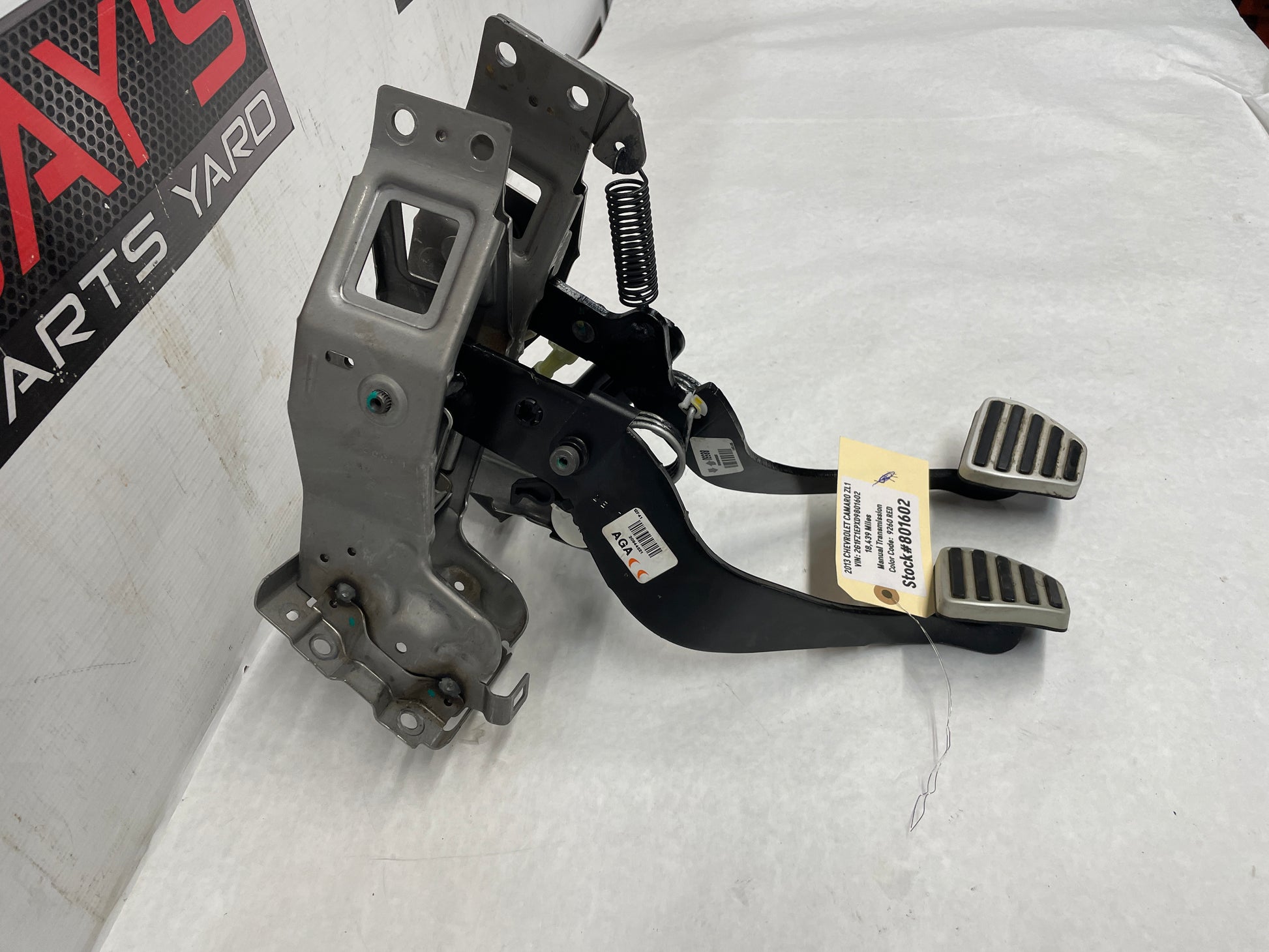 2013 Chevy Camaro ZL1 Manual Transmission Pedal Set Brake & Clutch Assembly OEM - Day's Parts Yard
