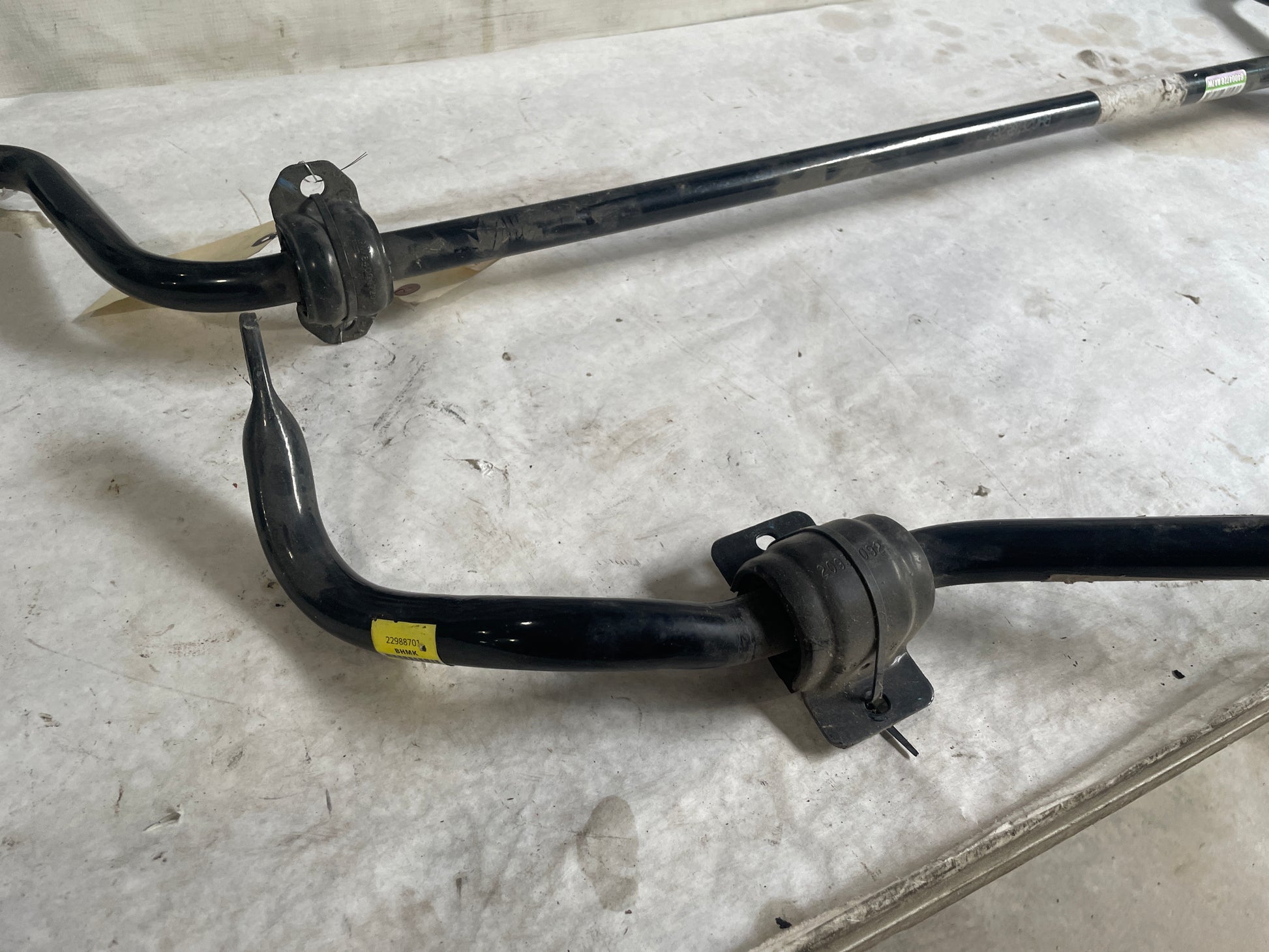 2018 Chevy Camaro SS Front and Rear Sway Bars OEM - Day's Parts Yard