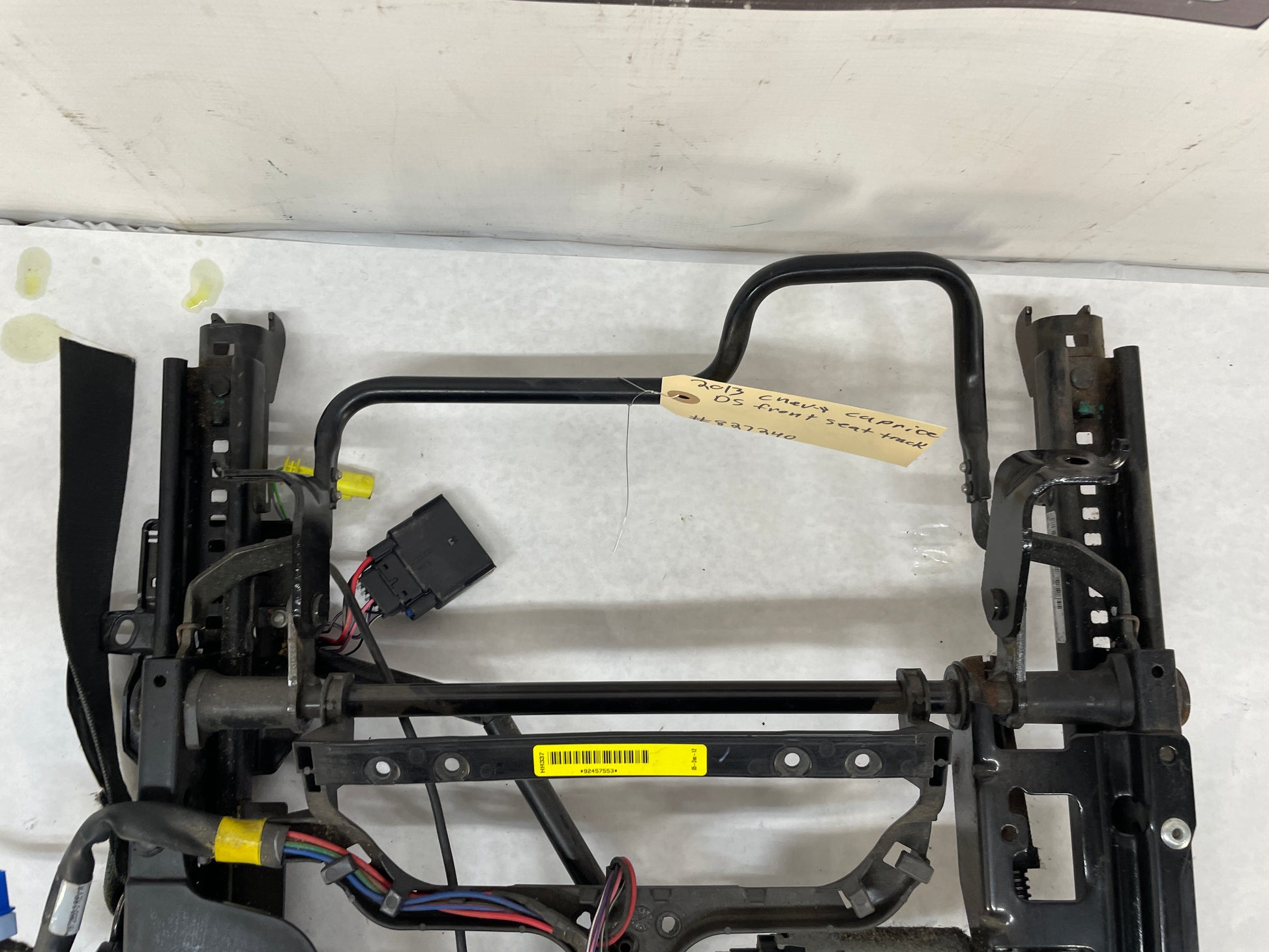 2013 Chevy Caprice PPV LH Driver Front Seat Track Electric Frame Adjuster Motor Assembly OEM - Day's Parts Yard