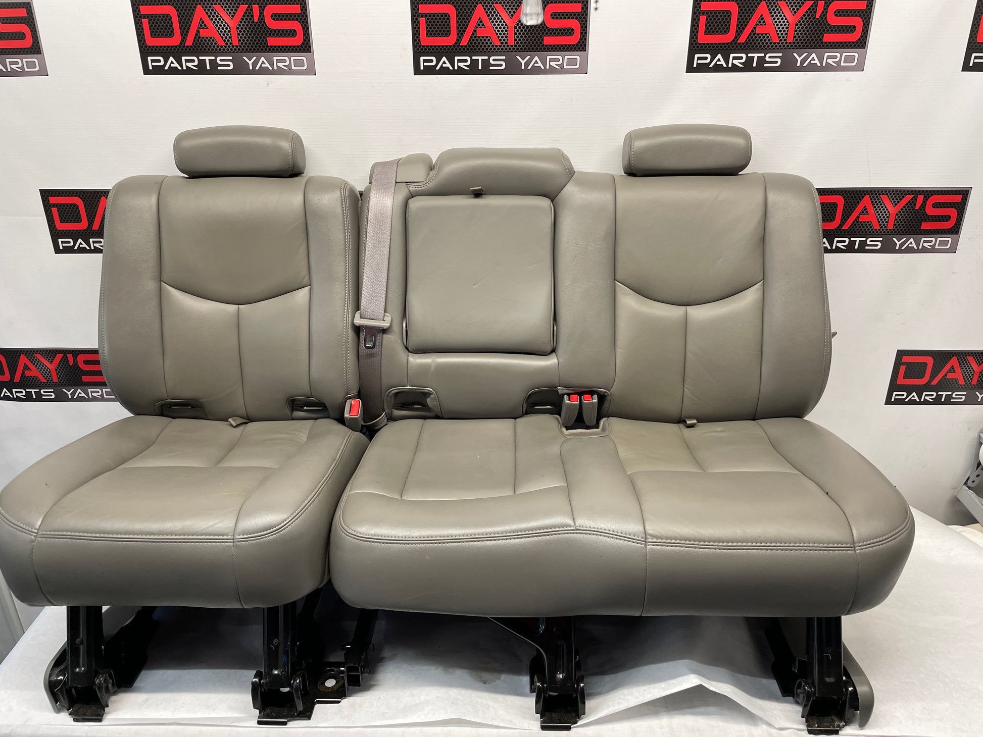 2005 Chevy Avalanche Seats Front and Rear Gray Grey Leather OEM - Day's Parts Yard