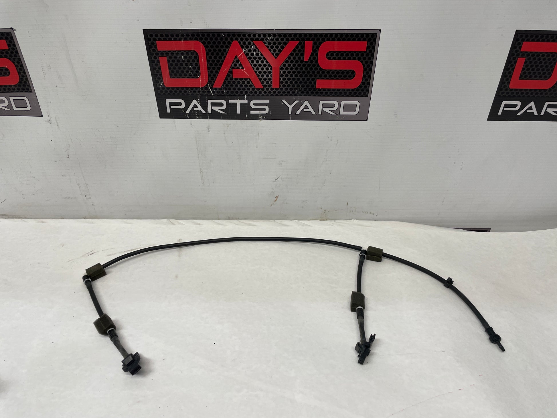 2015 Chevy SS Sedan Windshield Washer Nozzle Sprayer OEM - Day's Parts Yard