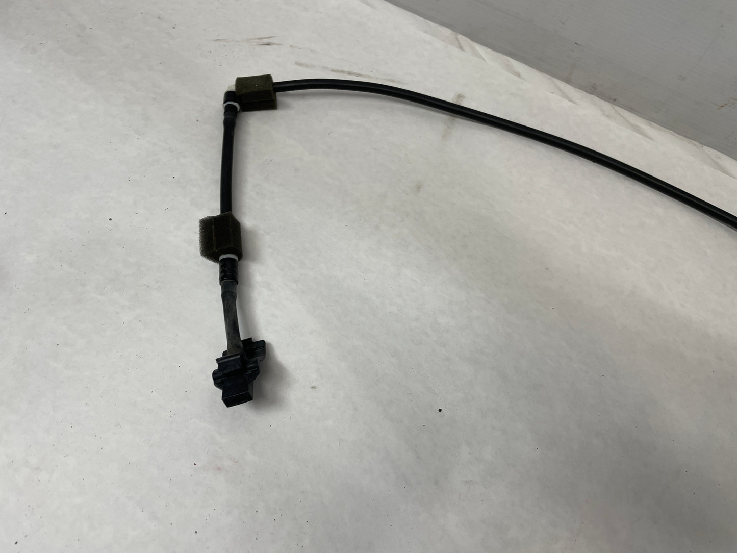 2015 Chevy SS Sedan Windshield Washer Nozzle Sprayer OEM - Day's Parts Yard