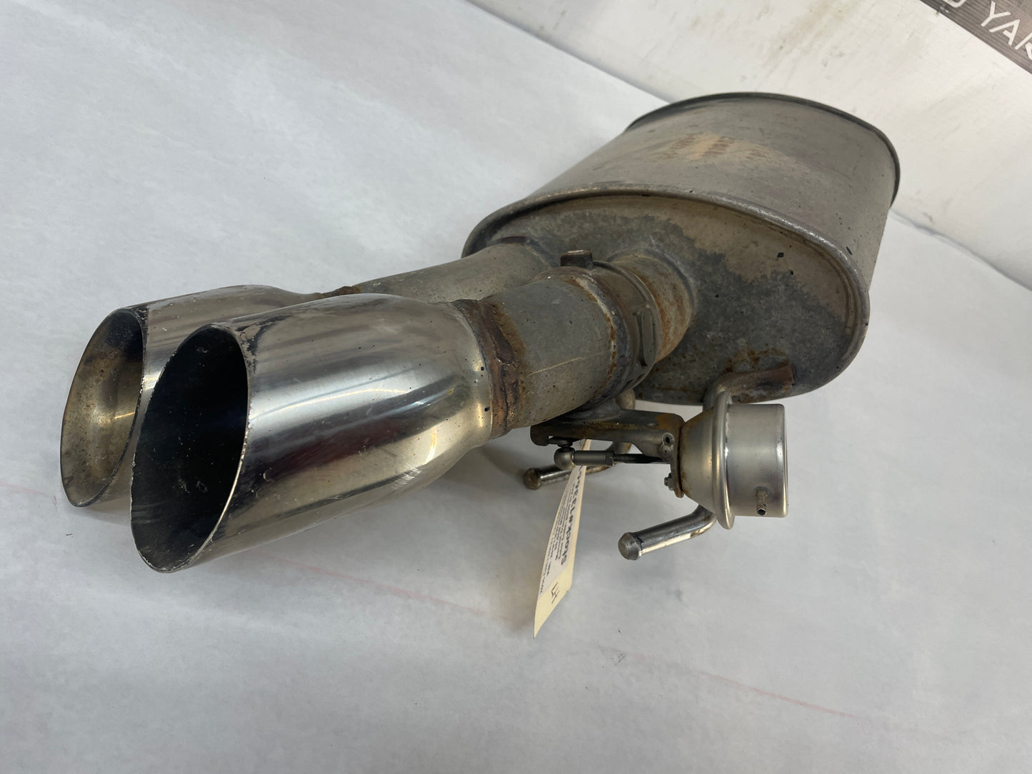 2014 Chevy Camaro SS 1LE LH Driver NPP Muffler Exhaust OEM - Day's Parts Yard