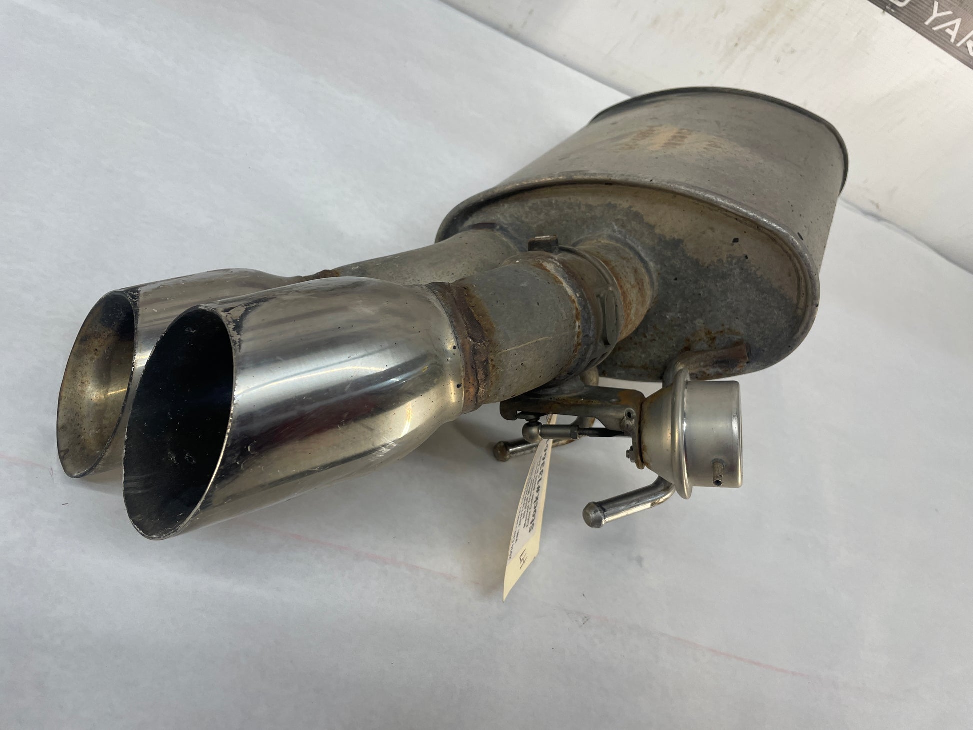 2014 Chevy Camaro SS 1LE LH Driver NPP Muffler Exhaust OEM - Day's Parts Yard