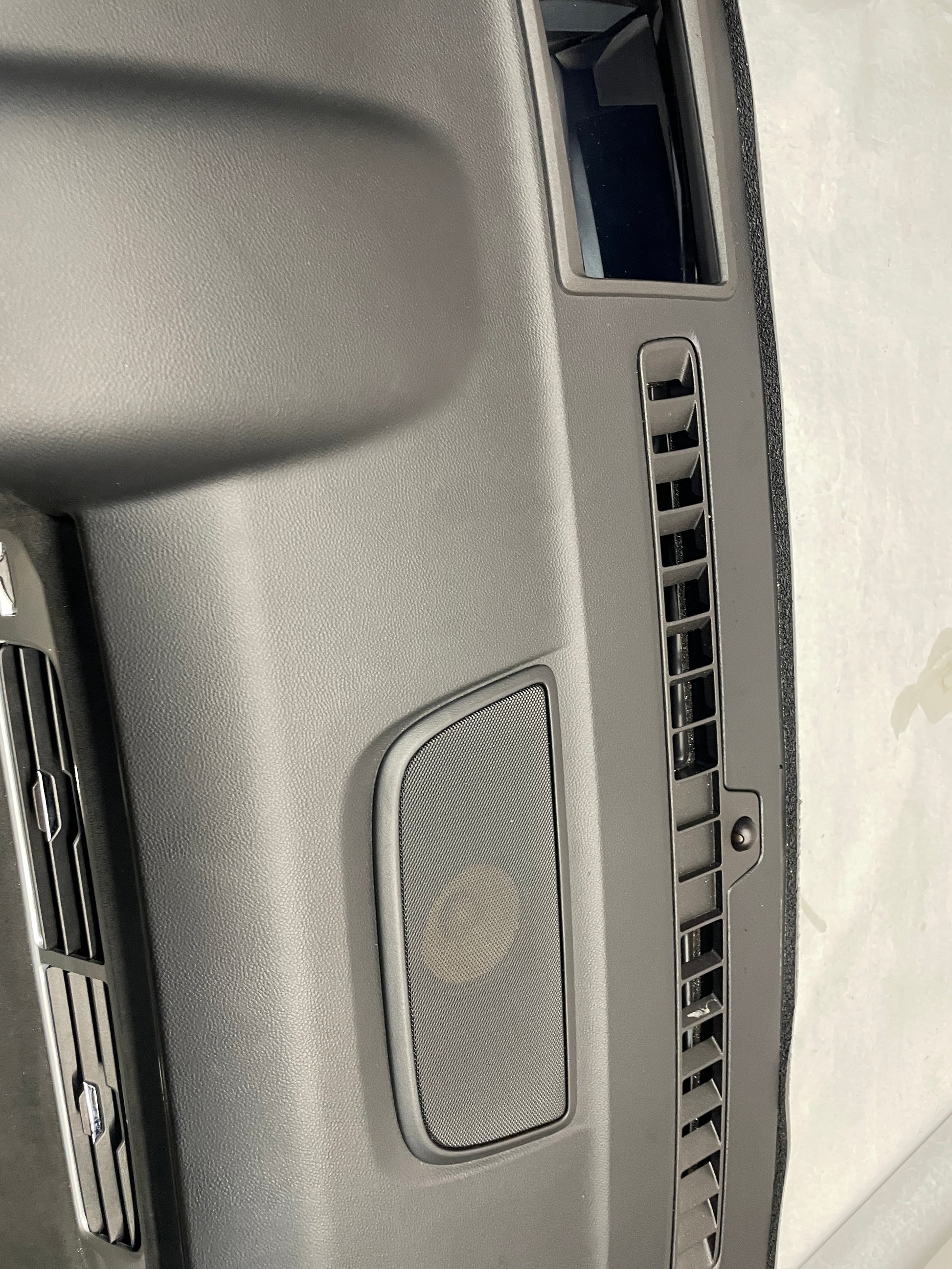 2013 Chevy Camaro ZL1 Dash w/ Center Console OEM - Day's Parts Yard