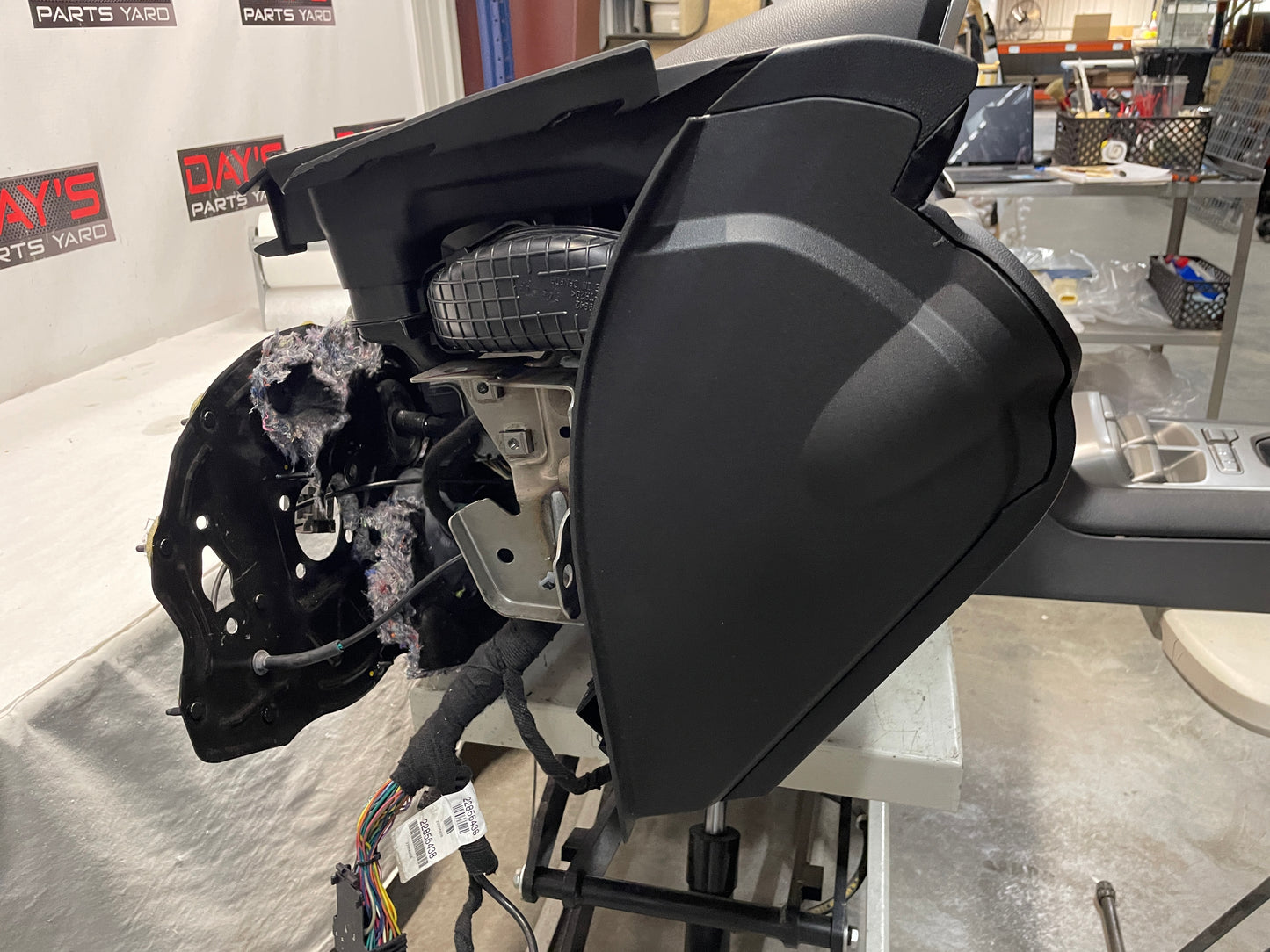 2013 Chevy Camaro ZL1 Dash w/ Center Console OEM - Day's Parts Yard