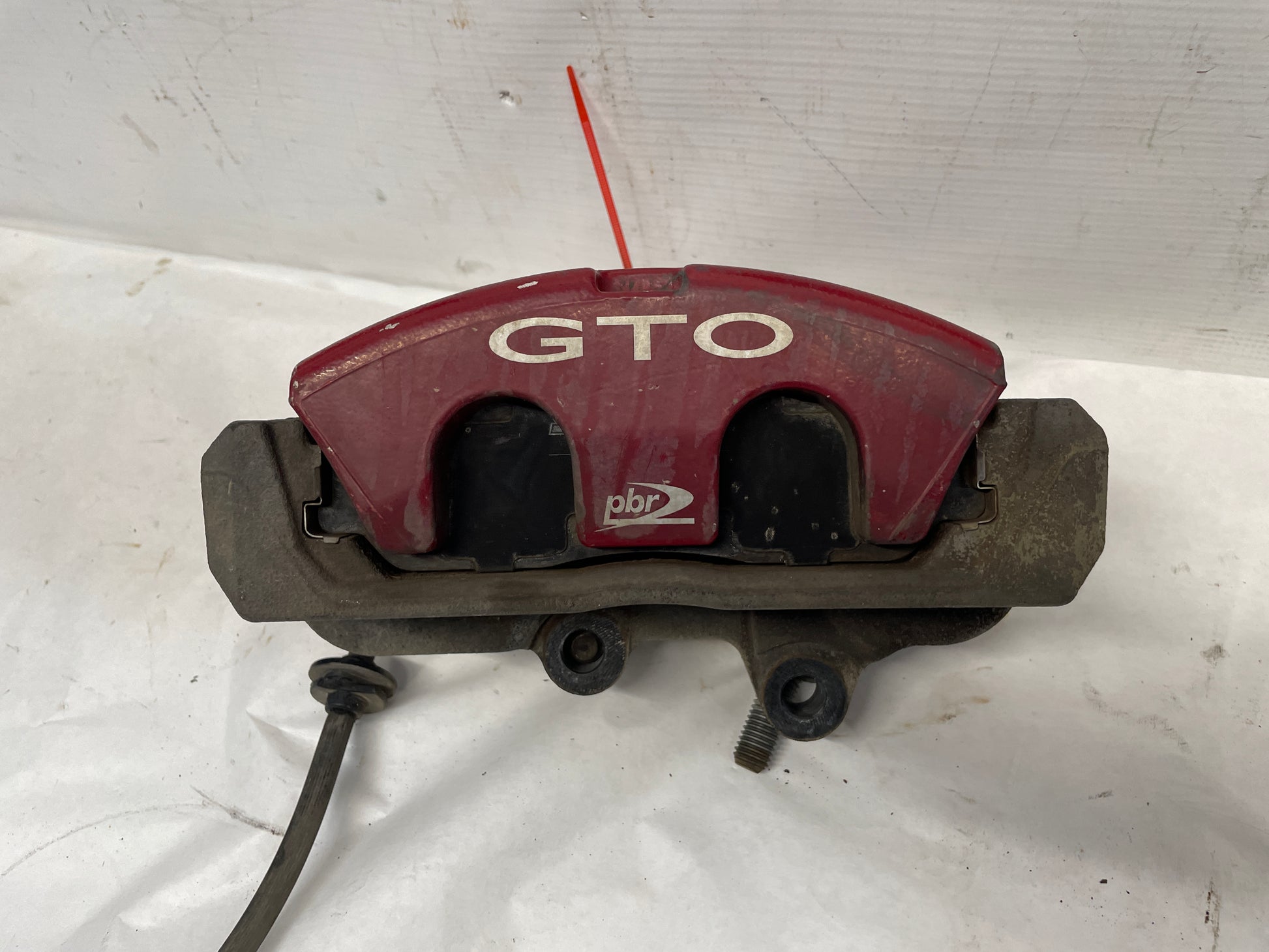 2006 Pontiac GTO Front PBR Brake Calipers OEM - Day's Parts Yard