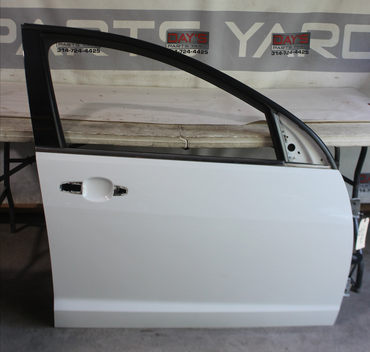 2009 Pontiac G8 GT Front RH Passenger Door OEM