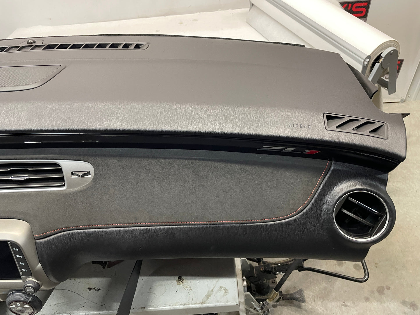 2013 Chevy Camaro ZL1 Dash w/ Center Console OEM - Day's Parts Yard