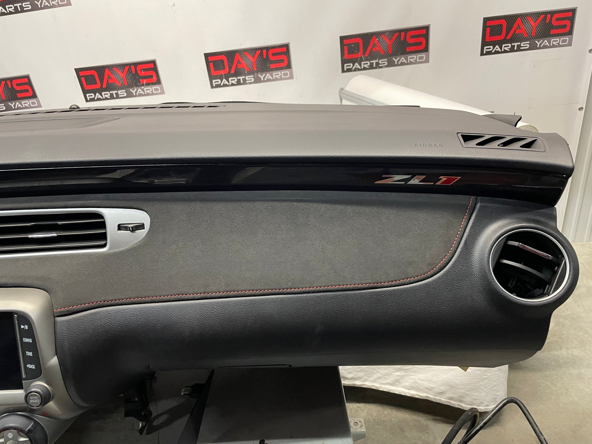 2013 Chevy Camaro ZL1 Dash w/ Center Console OEM - Day's Parts Yard