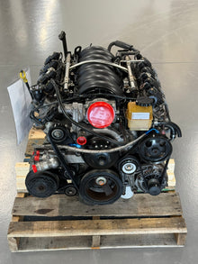 6.0 LS2 Engine 4L65 Automatic Transmission Drivetrain Pullout 400HP
