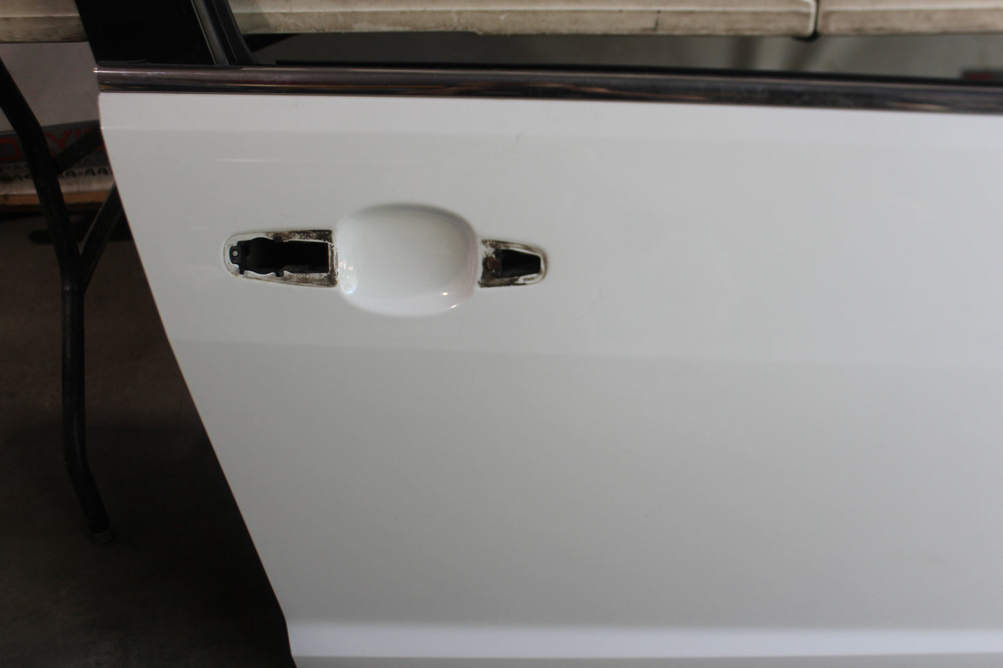 2009 Pontiac G8 GT Front RH Passenger Door OEM