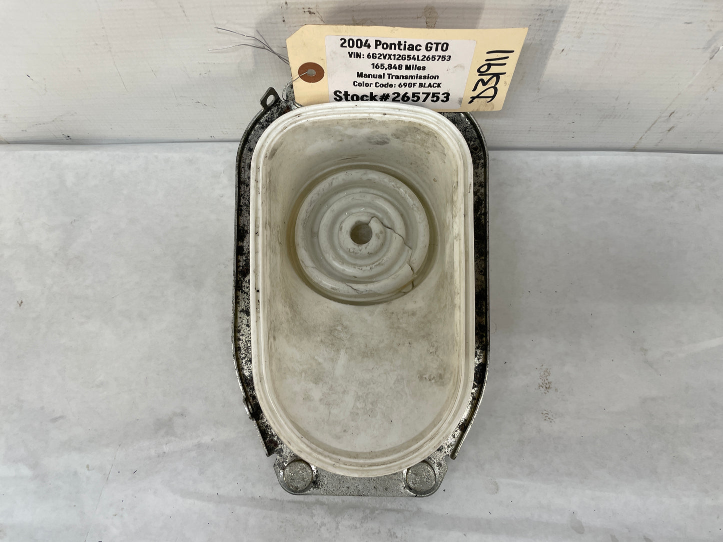 2005 Pontiac GTO Manual Shifter Boot Ring Insulator Bracket w/ White Boot OEM - Day's Parts Yard