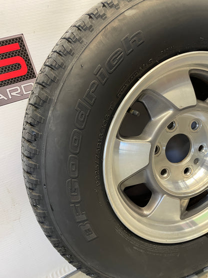 2003 Chevy Suburban Wheels & Tires 16X7 Factory OEM