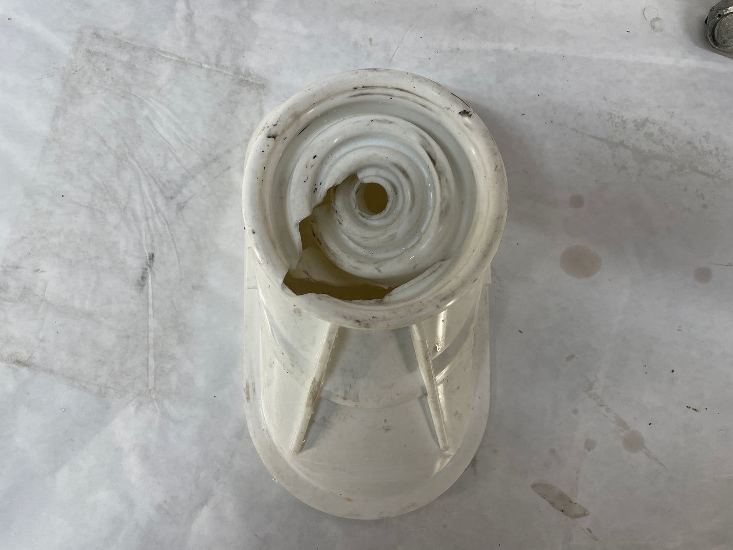2005 Pontiac GTO Manual Shifter Boot Ring Insulator Bracket w/ White Boot OEM - Day's Parts Yard