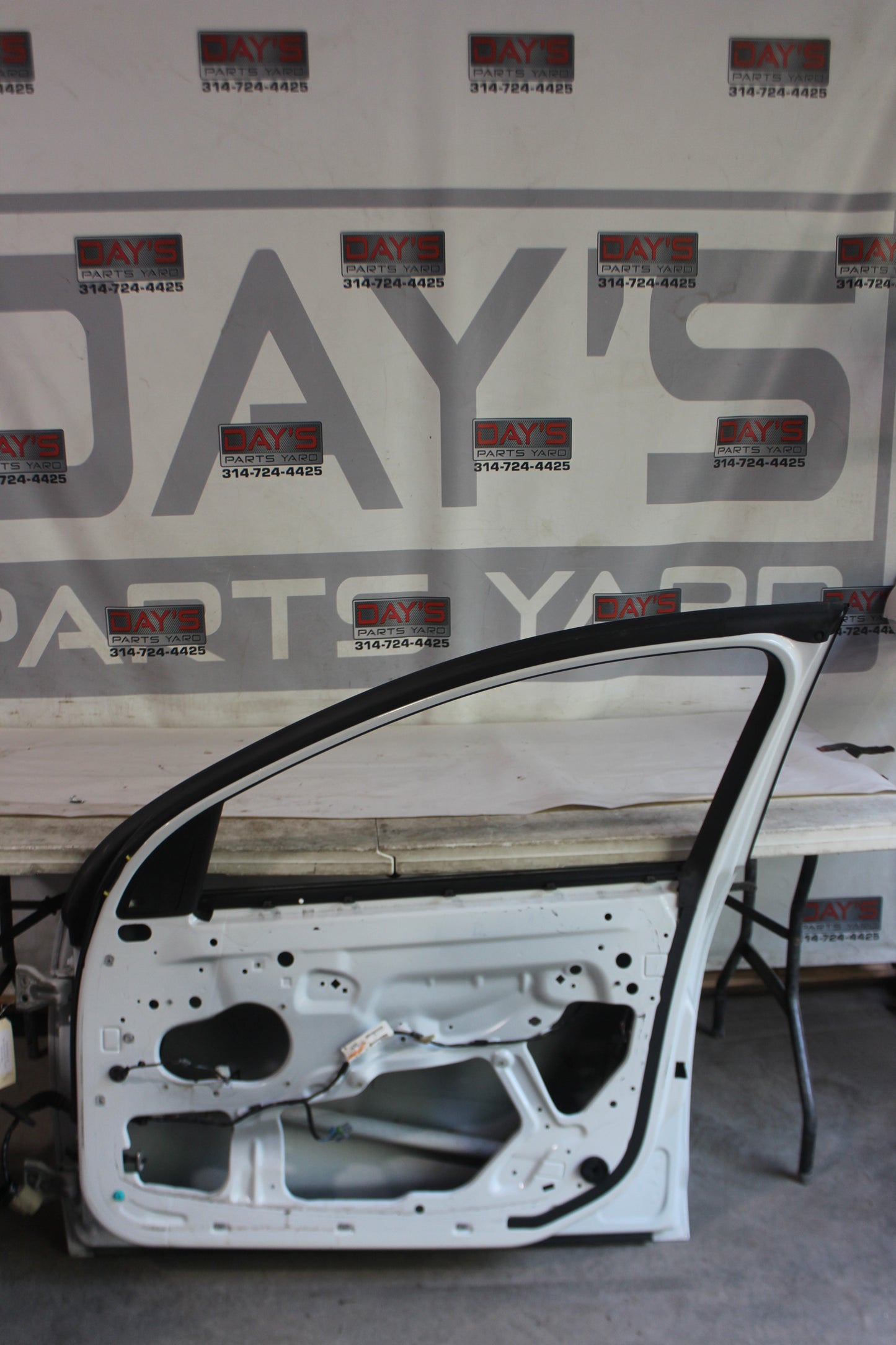 2009 Pontiac G8 GT Front RH Passenger Door OEM