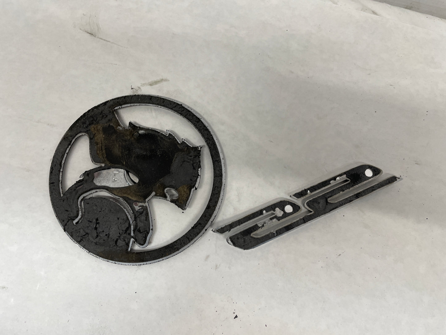 2015 Chevy SS Sedan Holden Trunk Emblems OEM - Day's Parts Yard