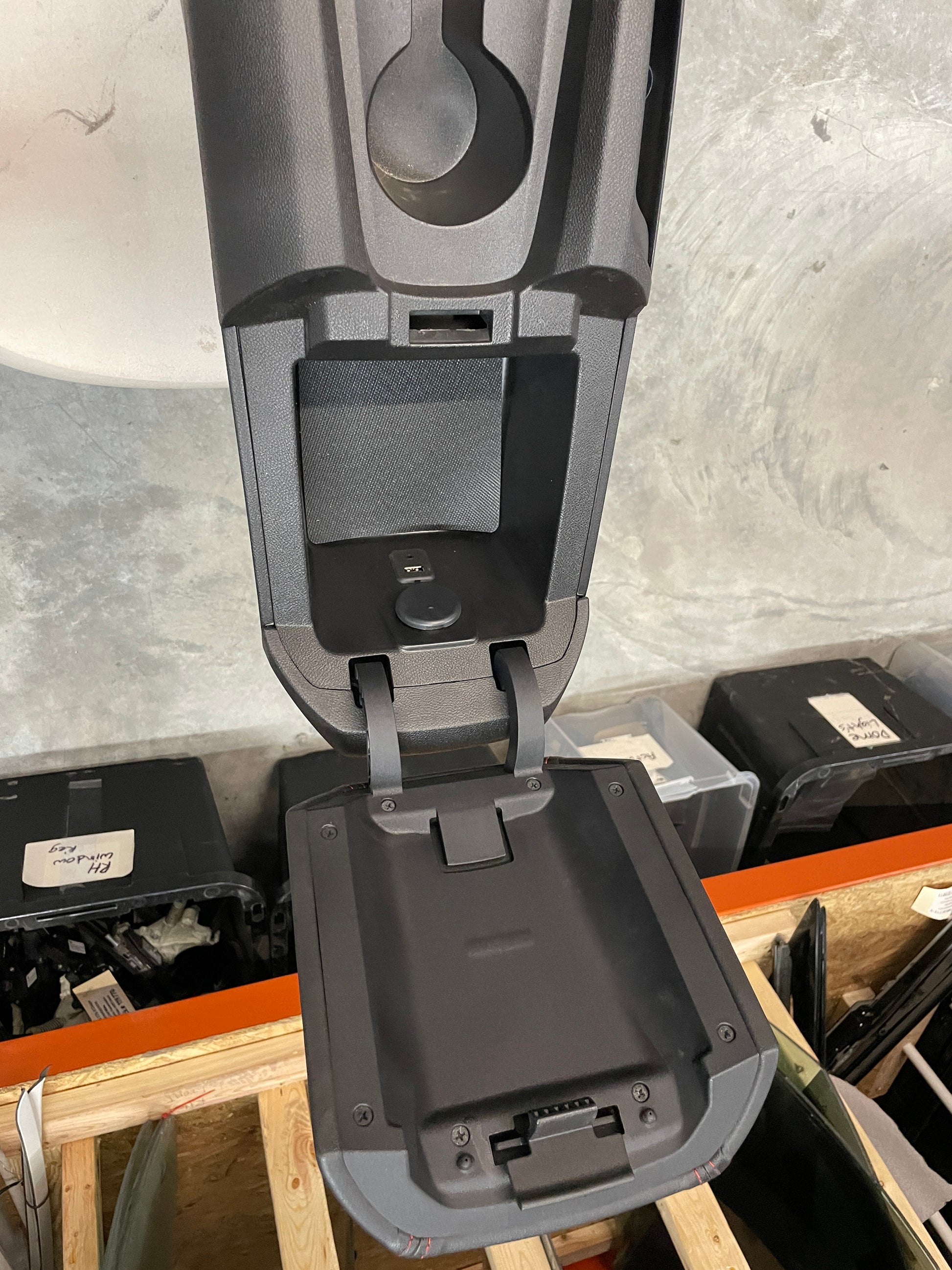 2013 Chevy Camaro ZL1 Dash w/ Center Console OEM - Day's Parts Yard